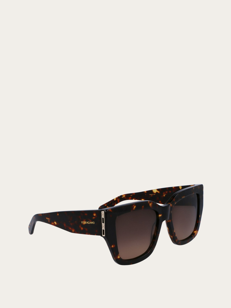 FERRAGAMO Sunglasses outlook