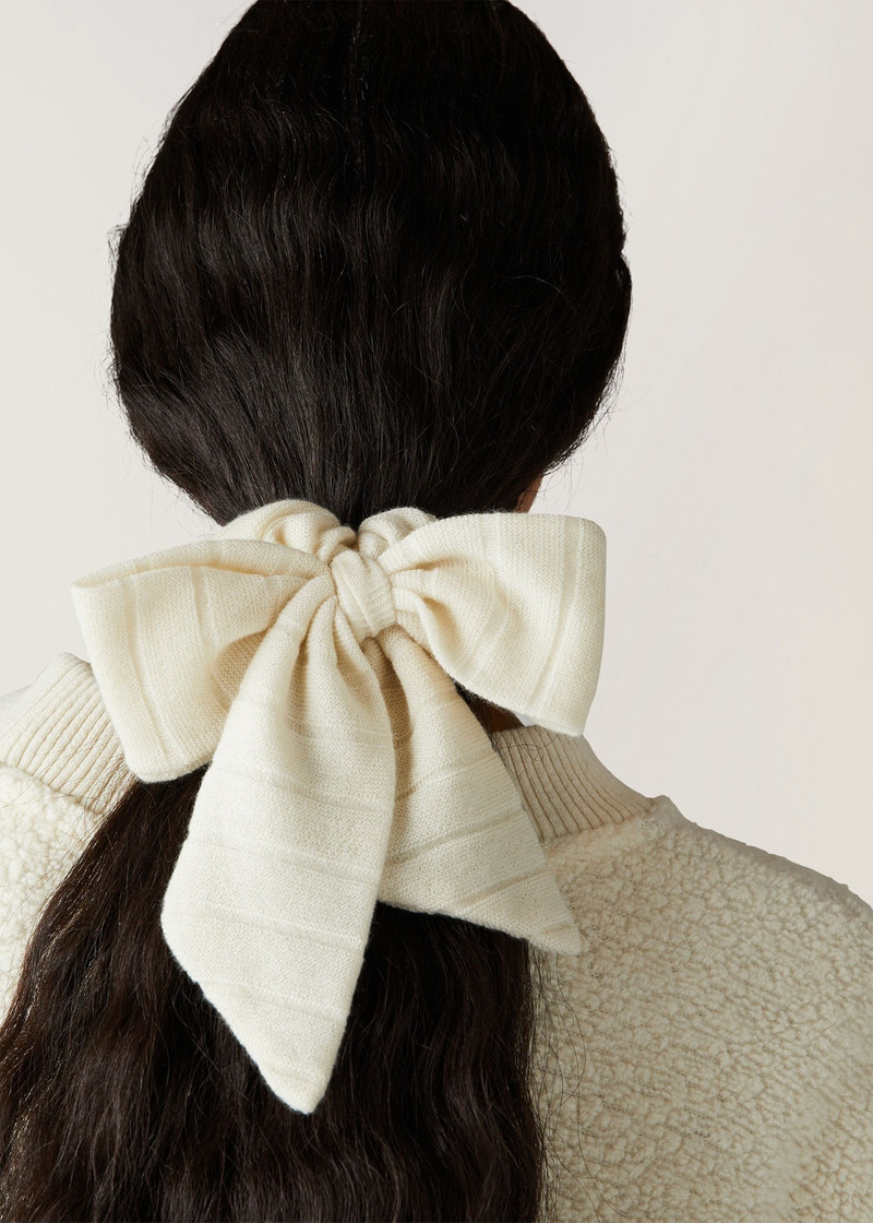 Loro Piana Cocooning Scrunchie outlook