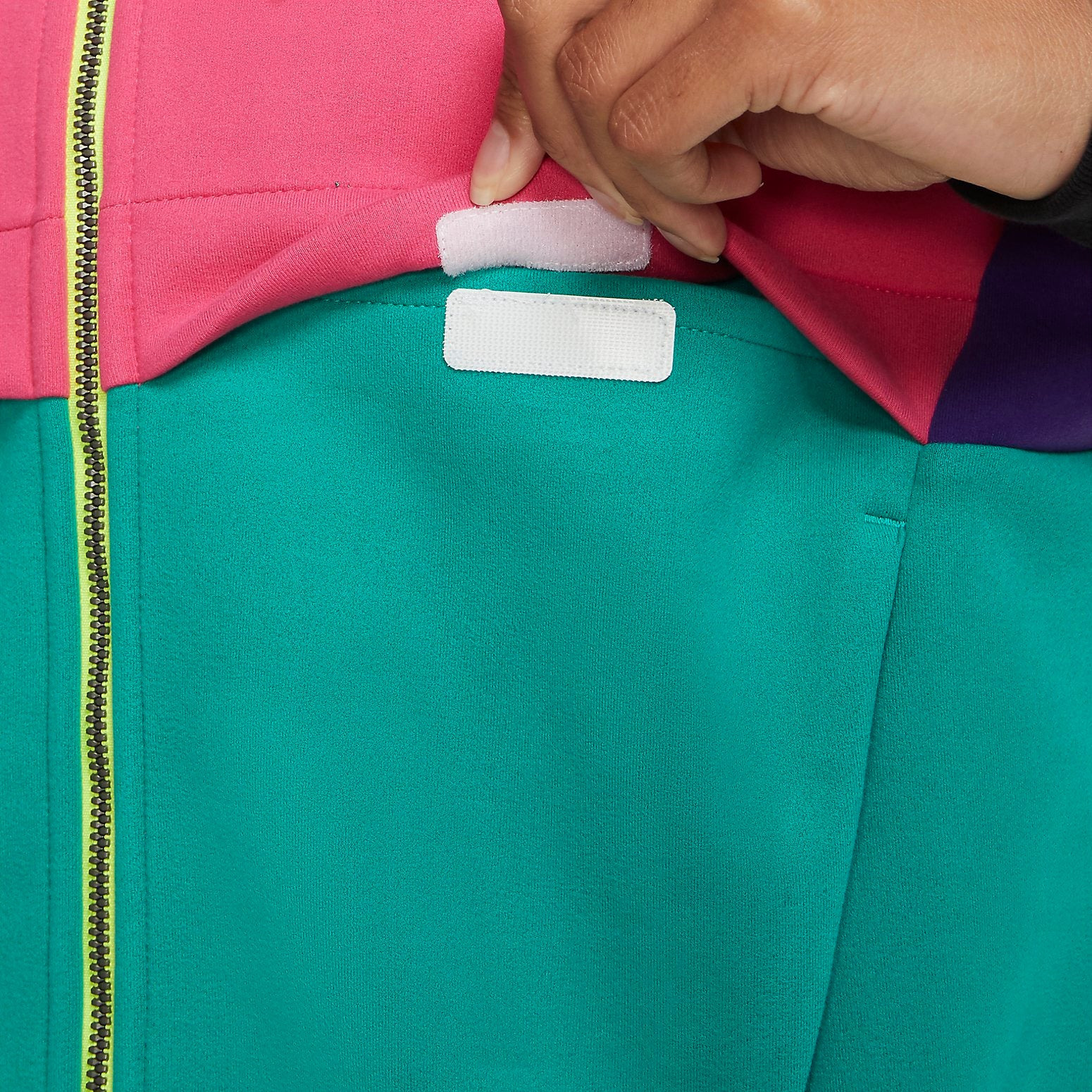 (WMNS) Air Jordan Winter Utility Hoodie 'Pink Green' CW6503-674 - 3