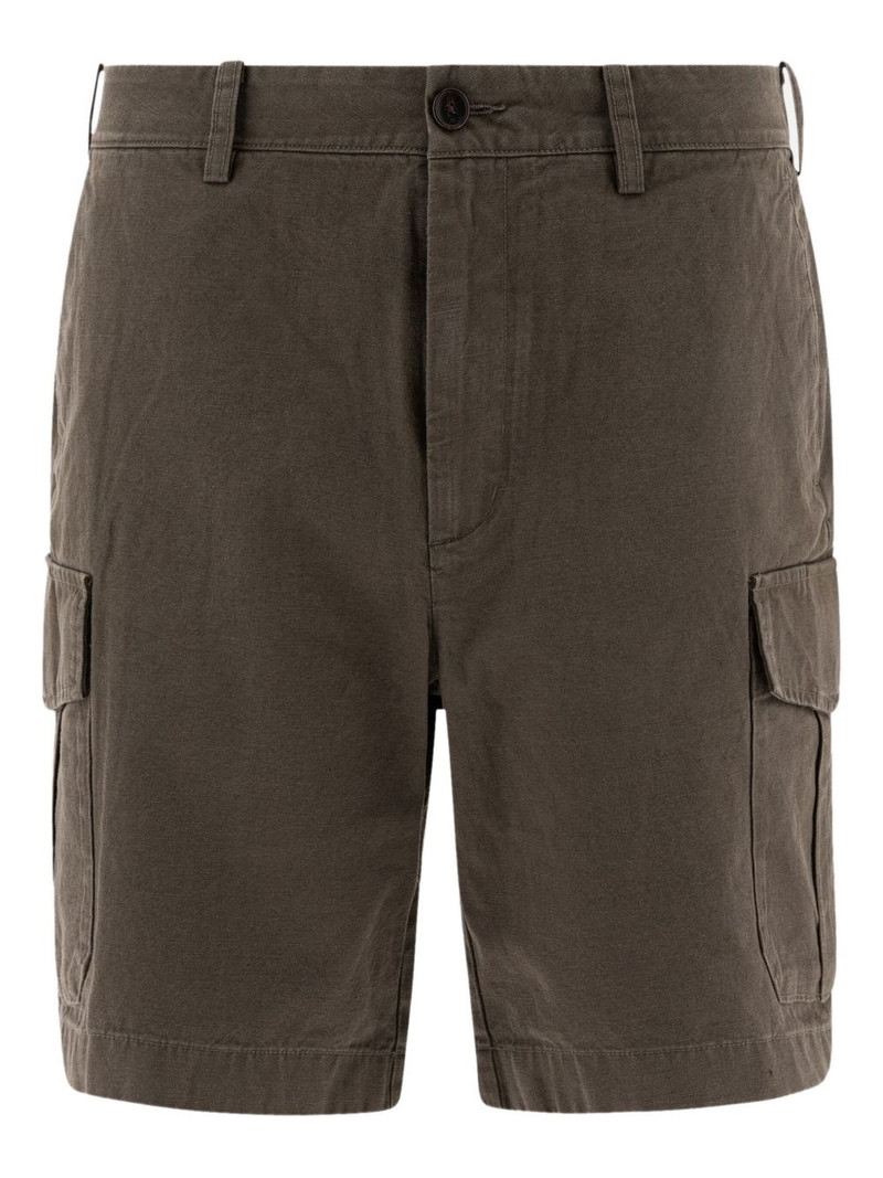 straight-leg cargo shorts 1