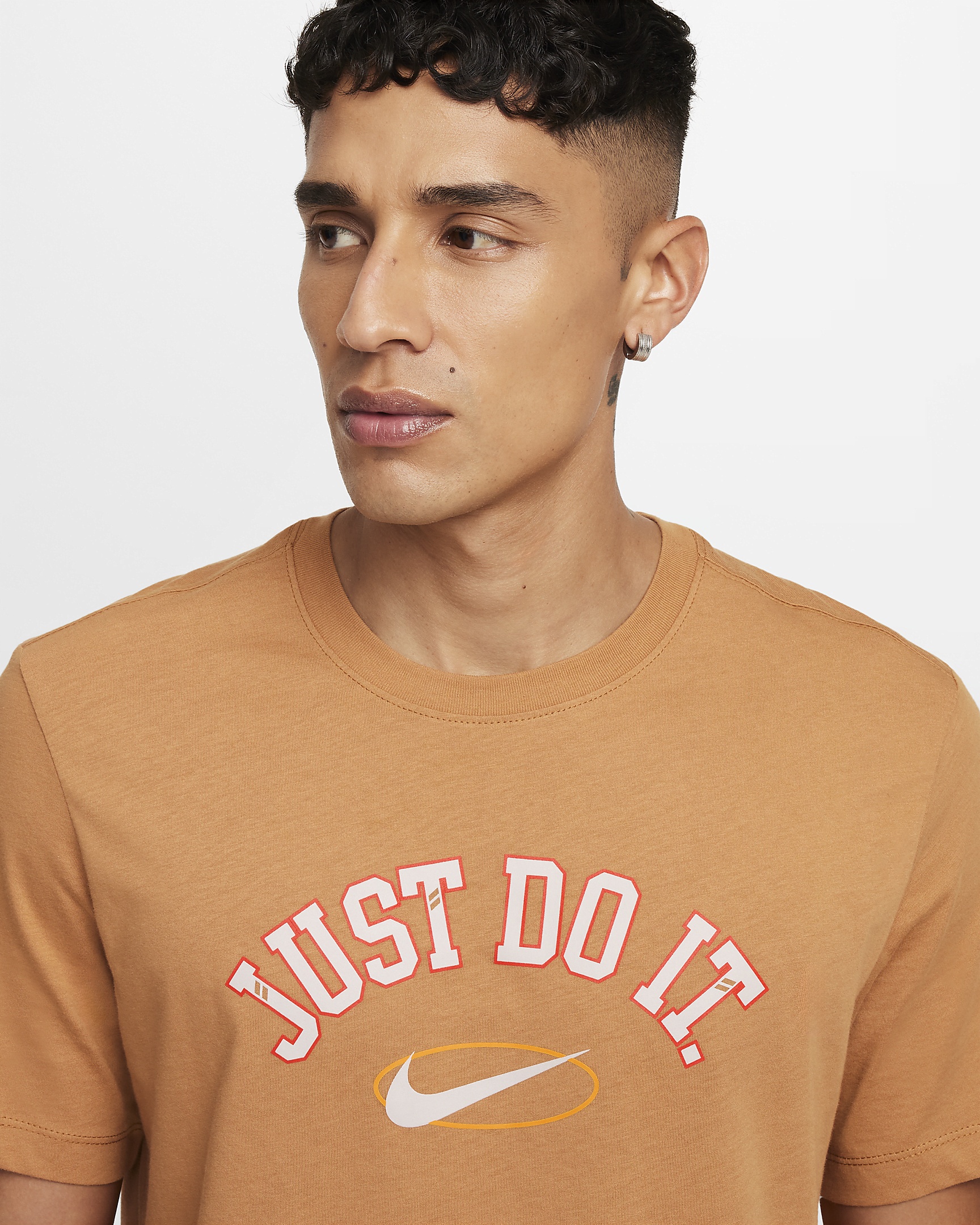 Nike Sportswear Men's T-Shirt - 3