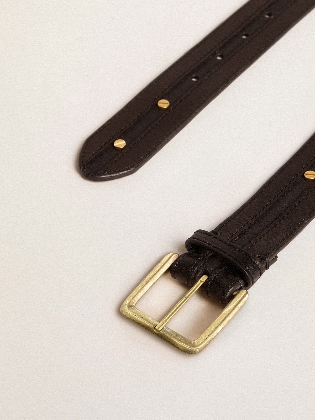 Women’s black belt in washed leather with gold studs - 2
