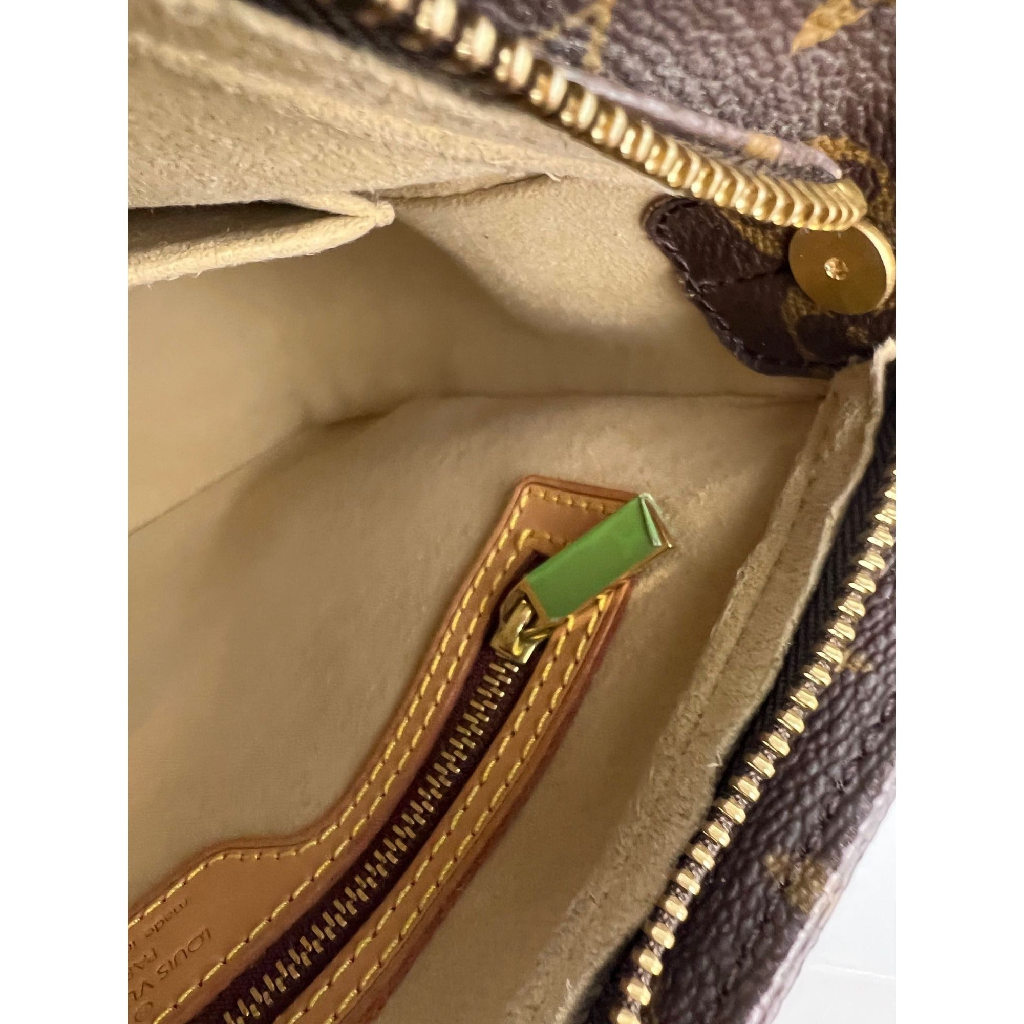 Louis Vuitton Vintage Looping MM Monogram Shoulder Bag - 9