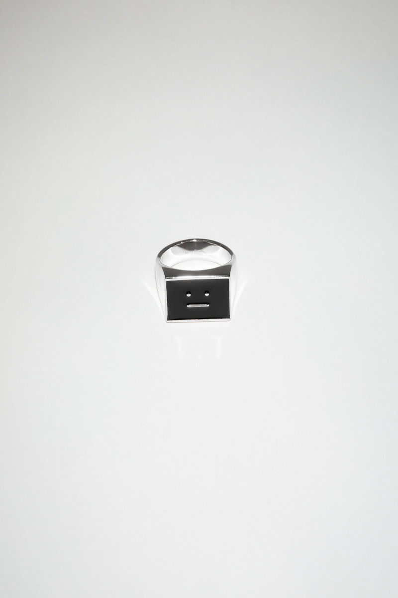 Face logo signet ring - Black 1