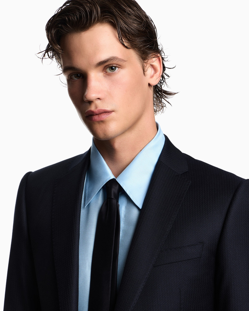 EMPORIO ARMANI REGULAR-FIT SINGLE-BREASTED SUIT IN STIPPLED MICRO-CHEVRON VIRGIN WOOL outlook