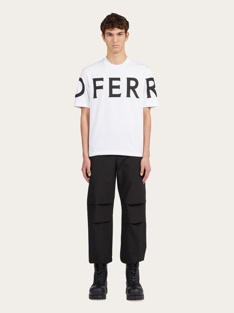 Short sleeved t-shirt with graphic logo 5