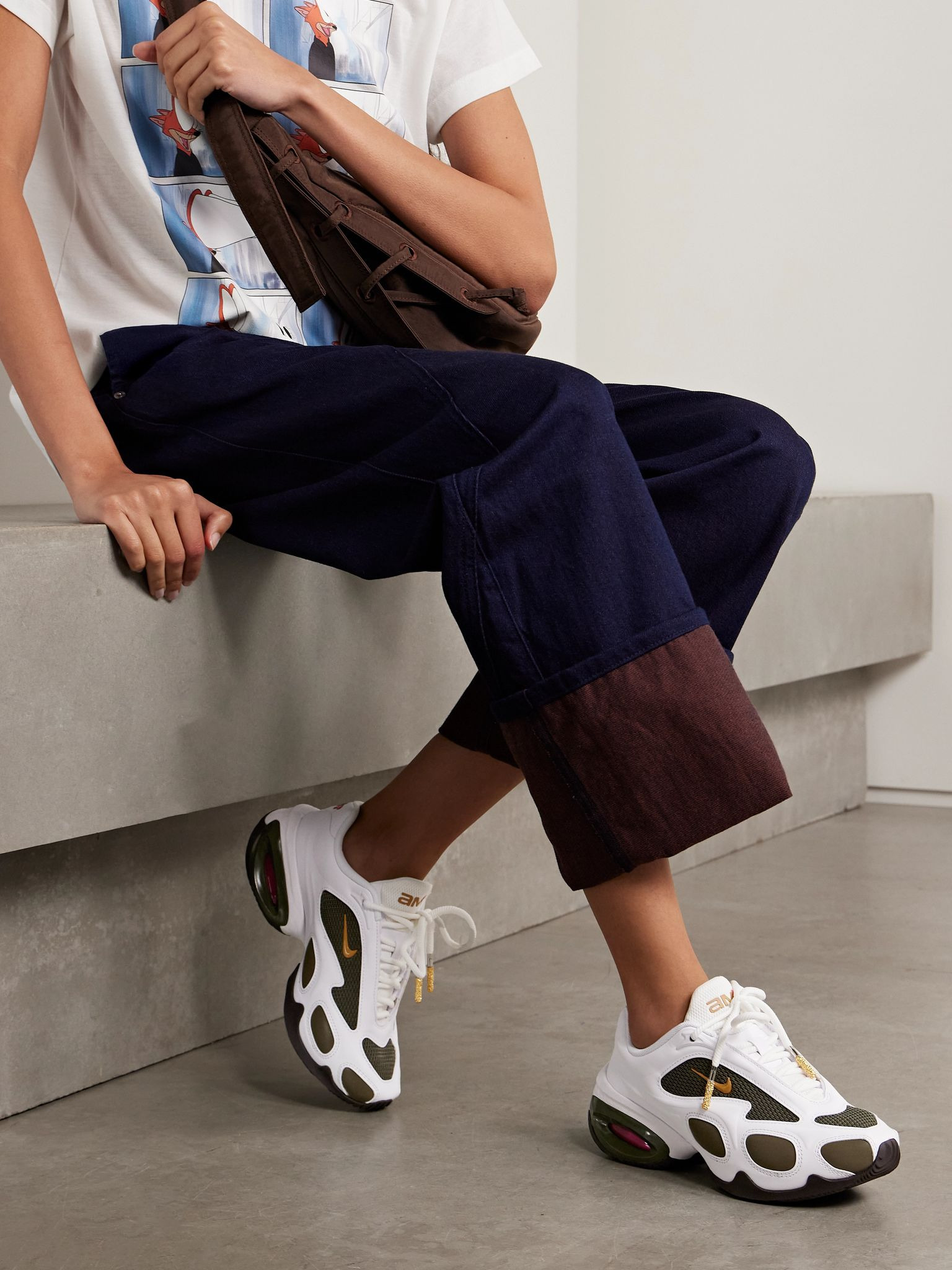+ Veneda Carter Air Max Muse mesh-trimmed leather sneakers White - 2