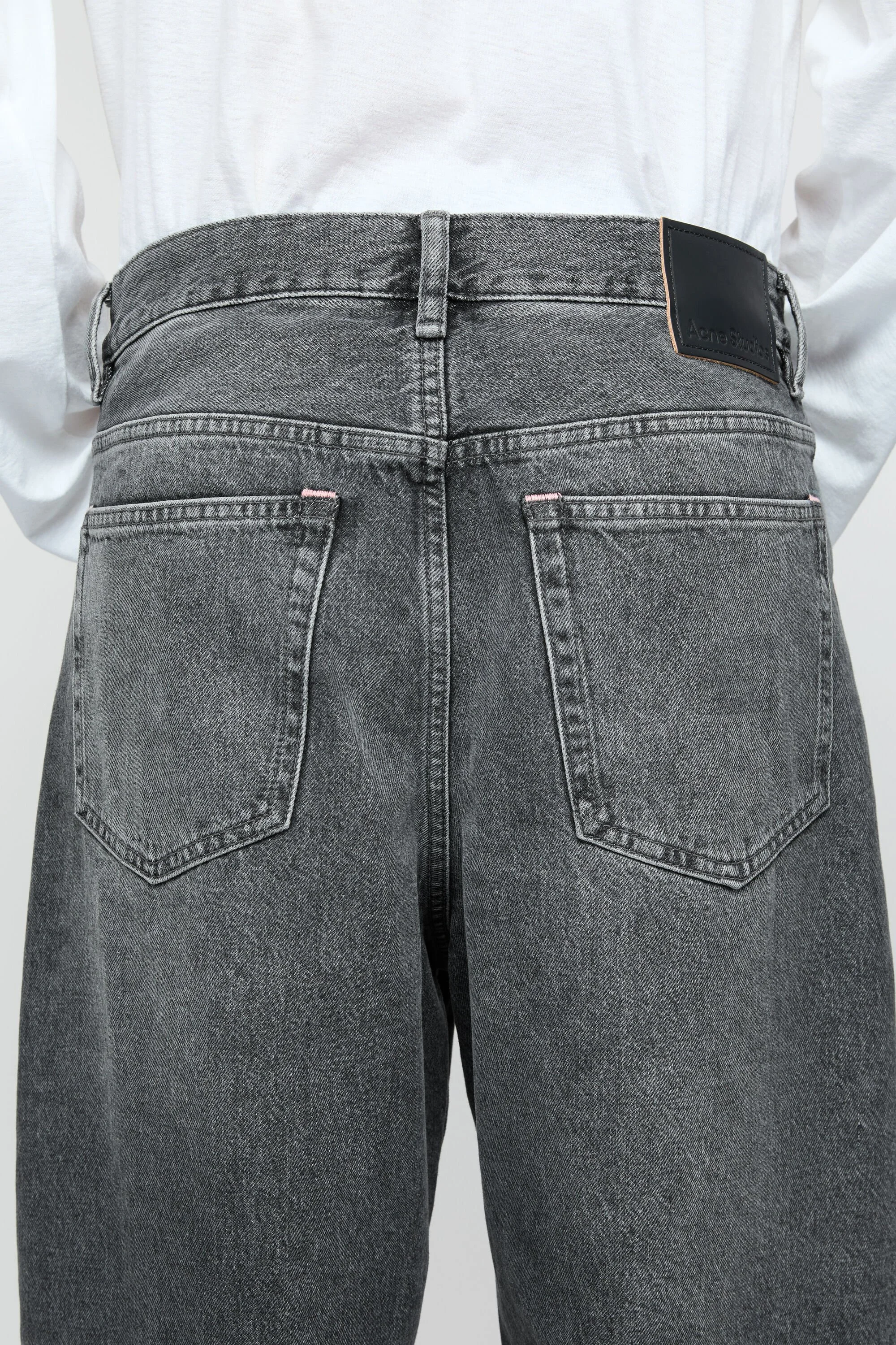 ours着用　acne studios 1989 loose fit jeans ours着用 acne studios 1989 loose fit jeans Acne Studios - Loose