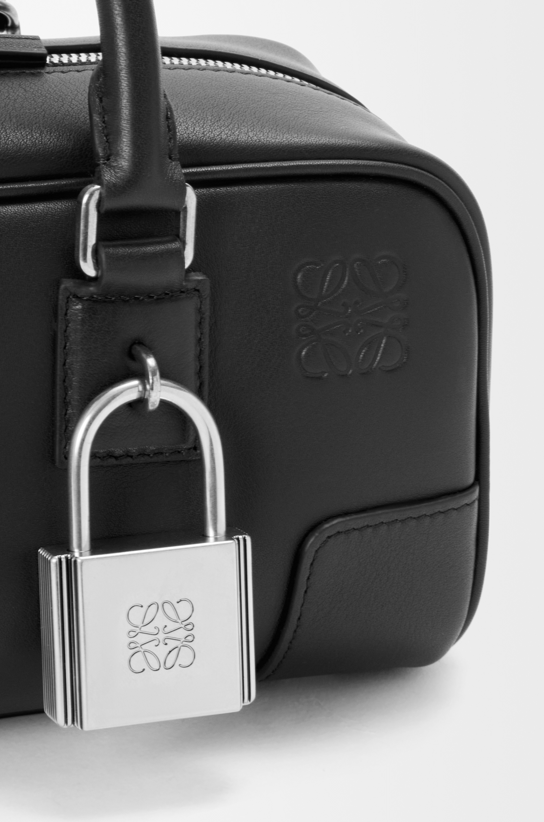 Amazona 23 cropped bag in shiny calfskin - 11