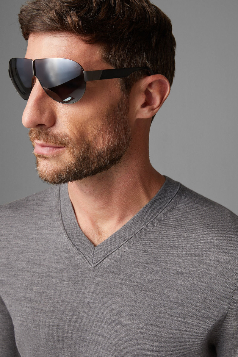 Omar sweater in Gray 4