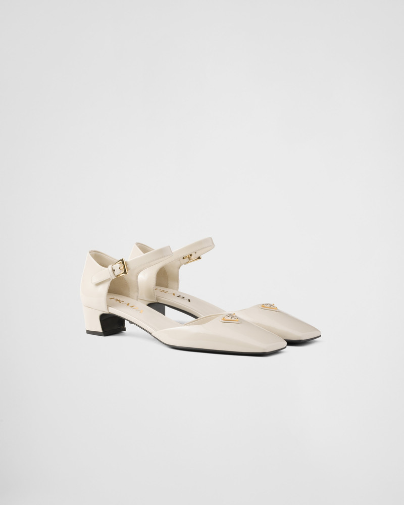 Patent leather pumps 1