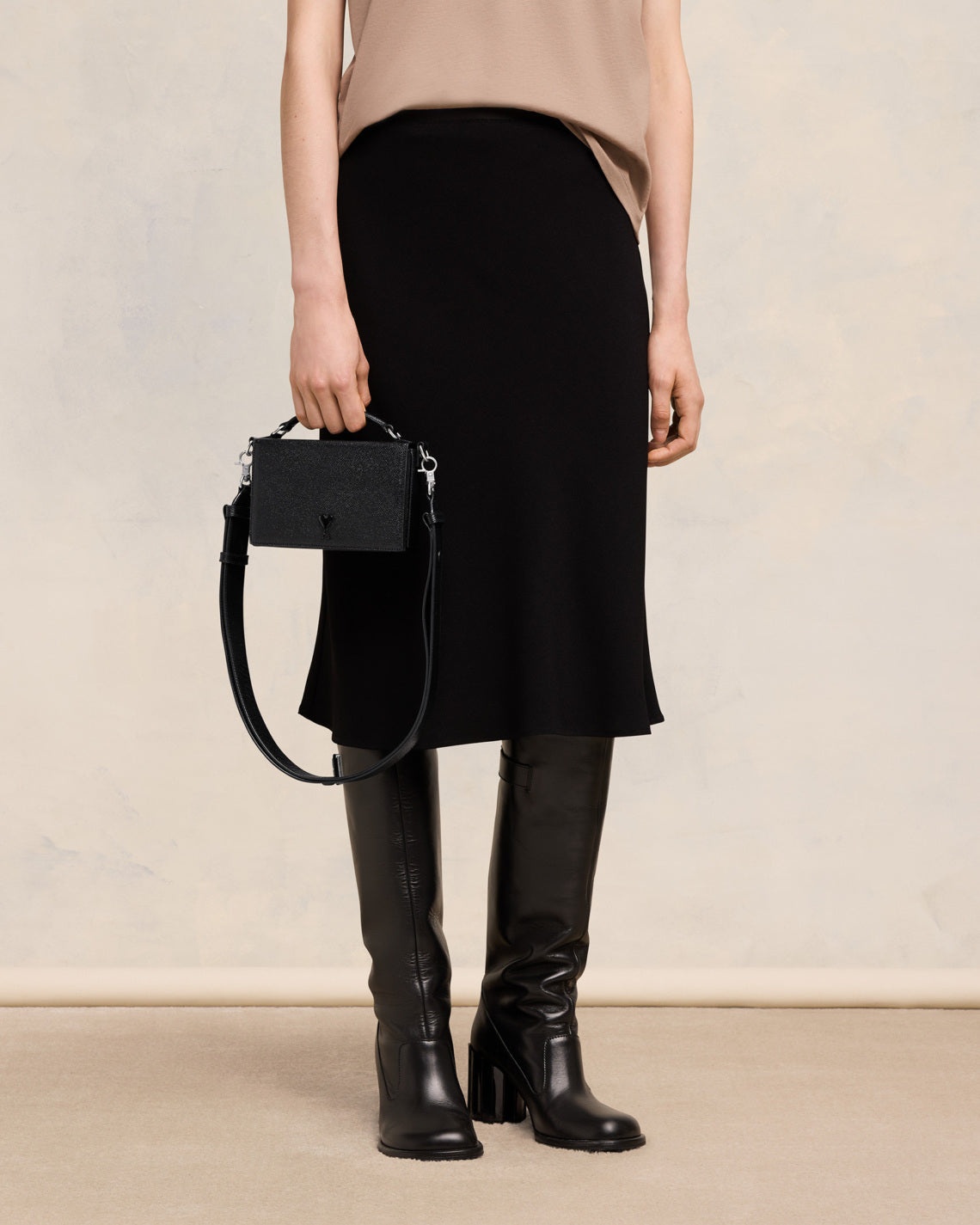 AMI PARIS アミパリス Ami de Coeur Lunch Box バッグ 関税送込 Lunch Box Bag | AMI PARIS US