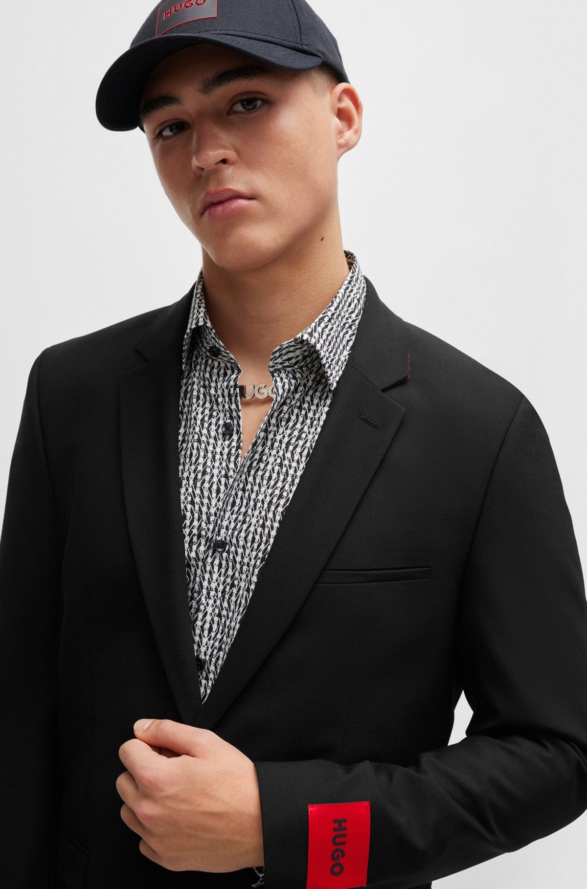 EXTRA-SLIM-FIT SUIT IN A STRUCTURED WOOL BLEND - 5