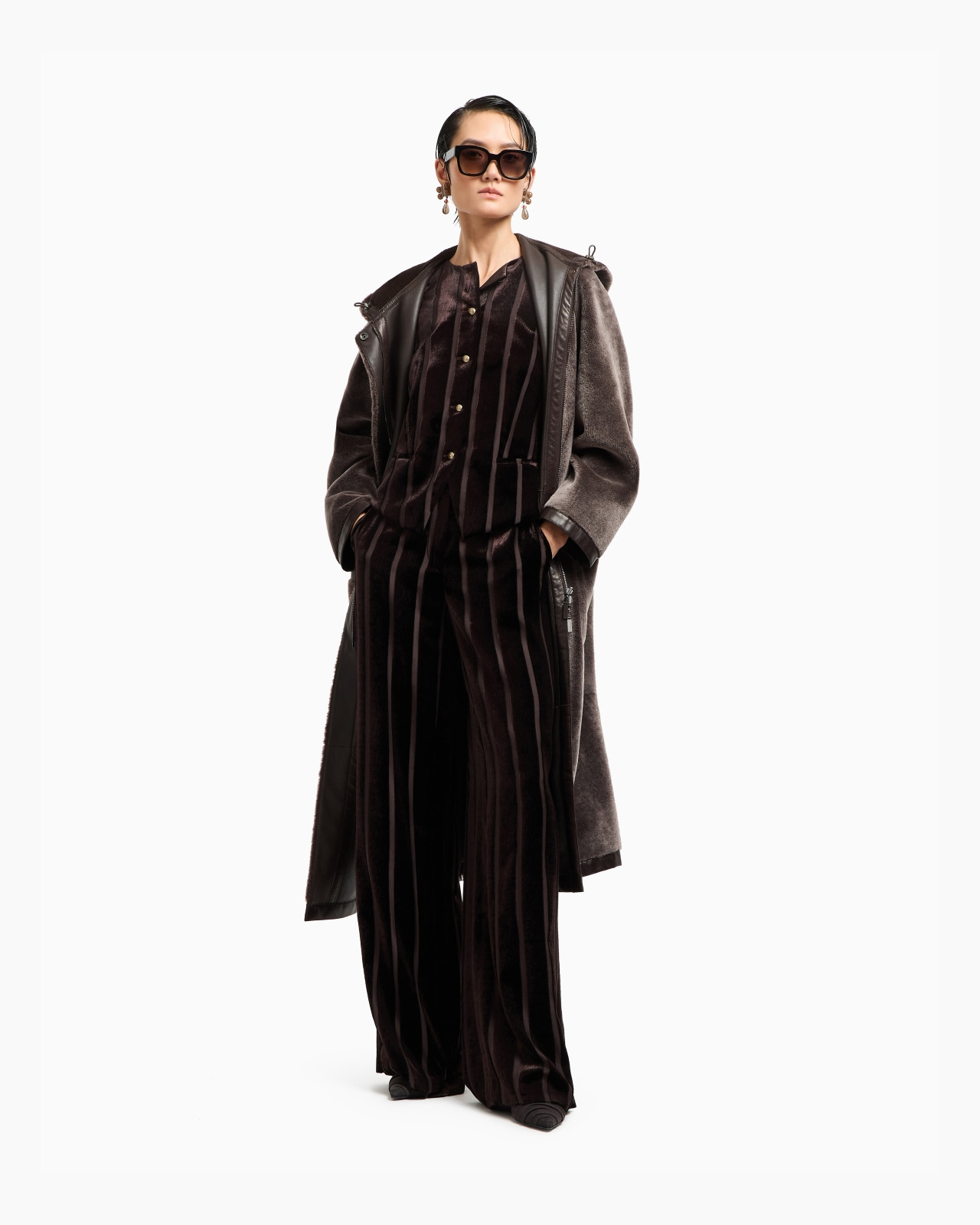 SINGLE-BREASTED WAISTCOAT IN DEVORÉ-STRIPED CORDUROY - 2