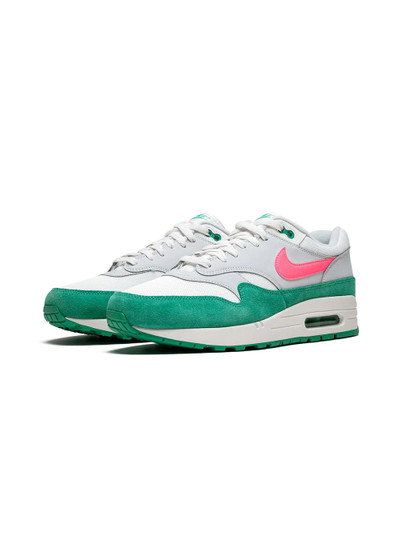 Nike Air Max 1 sneakers outlook