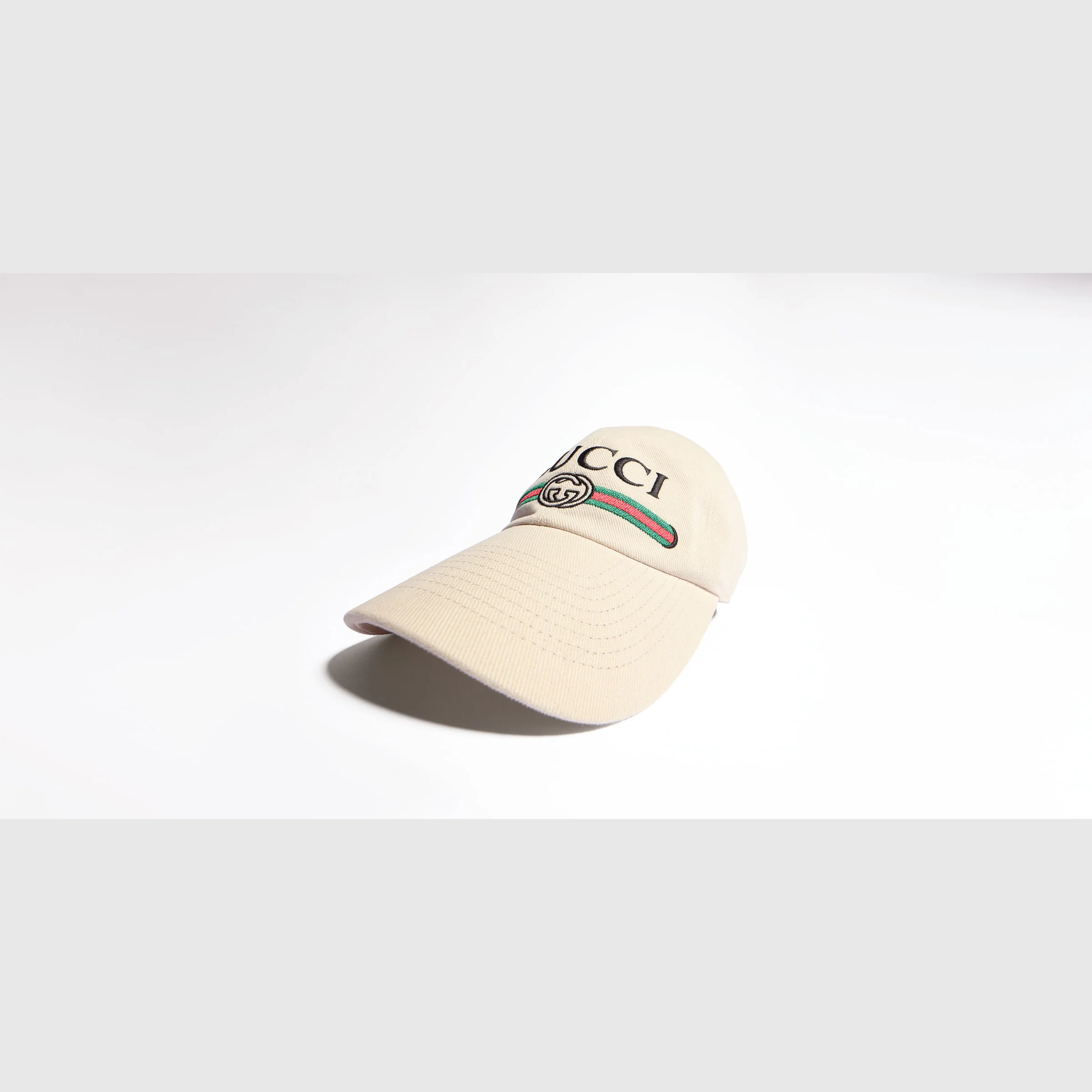 Cotton baseball hat with embroidery - 1