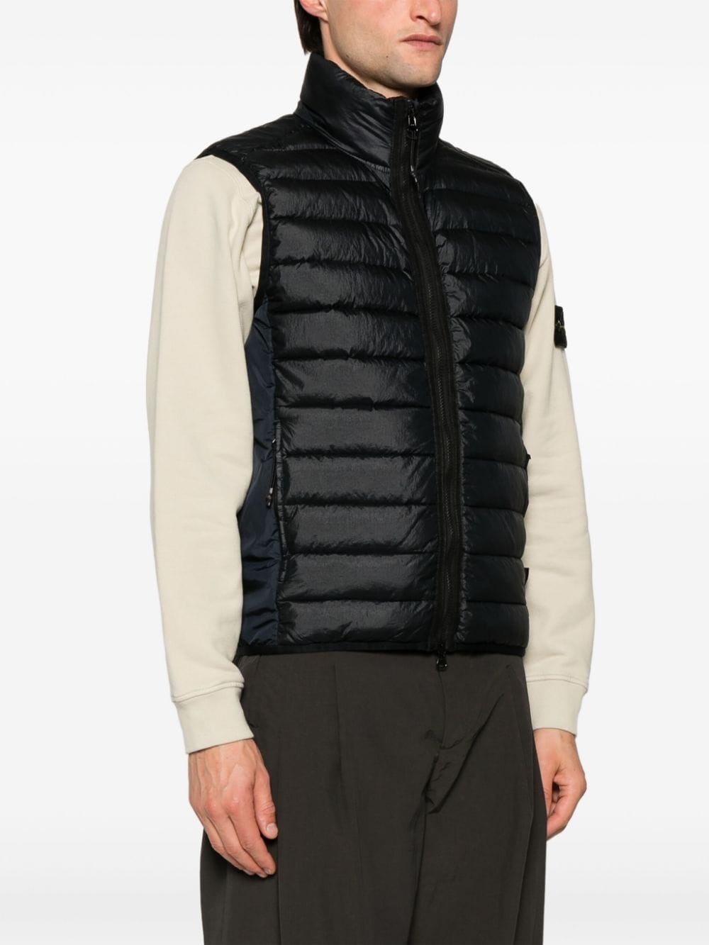 Compass-badge padded gilet - 3
