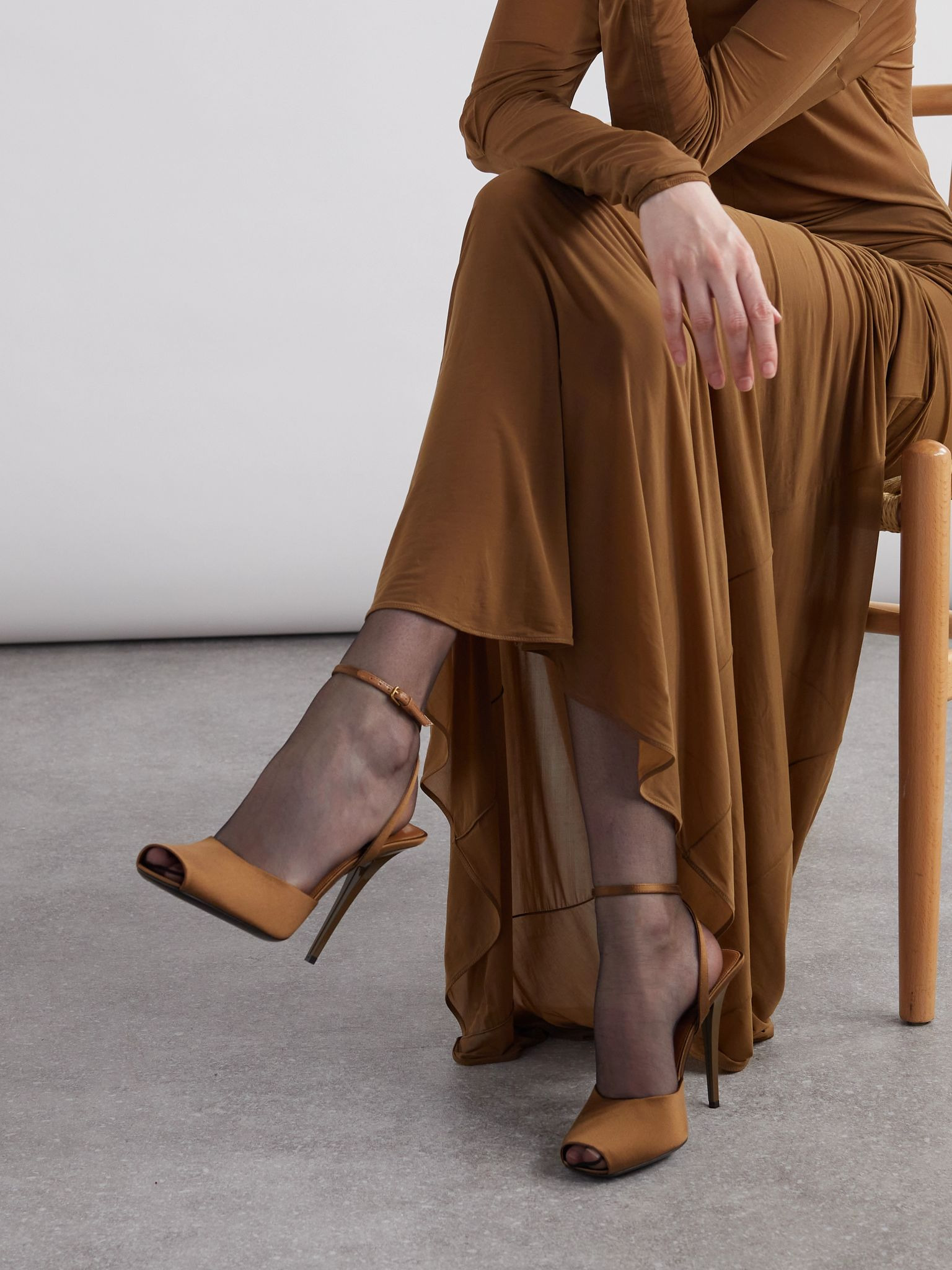 La Scandale leather-trimmed satin sandals Brown - 2