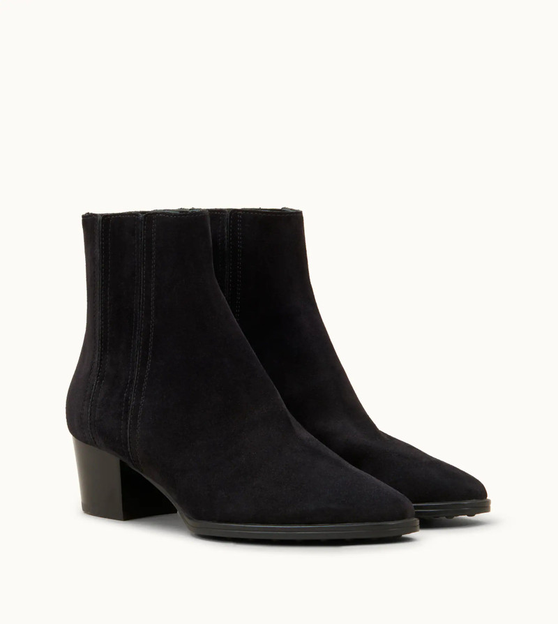 ANKLE BOOTS IN SUEDE - BLACK 4