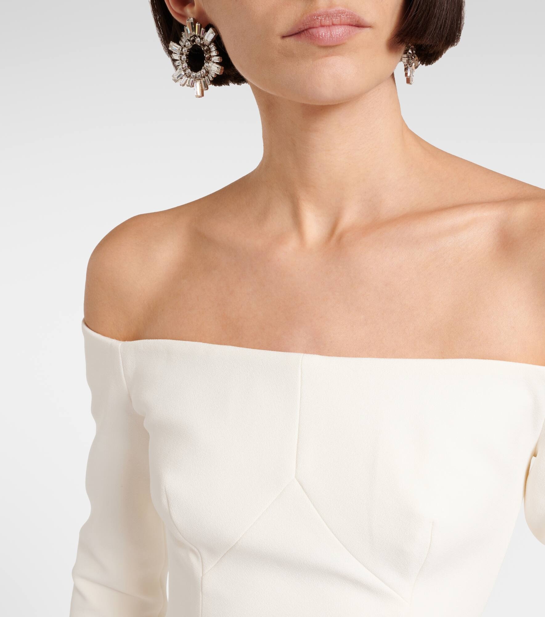 Bridal off-shoulder crêpe gown - 4