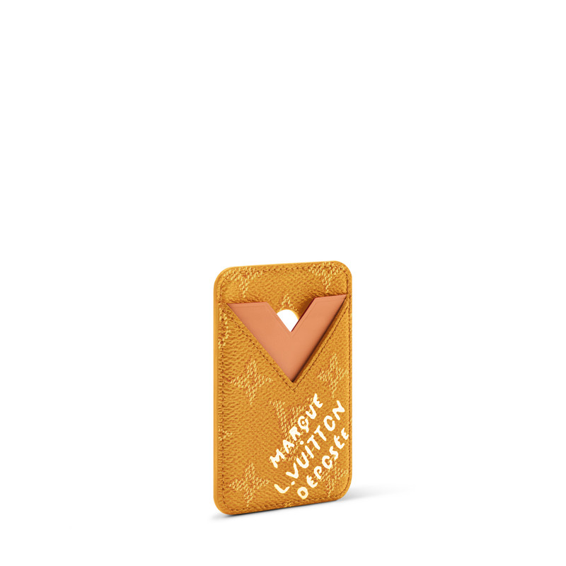 Louis Vuitton Magnetic Card Holder outlook