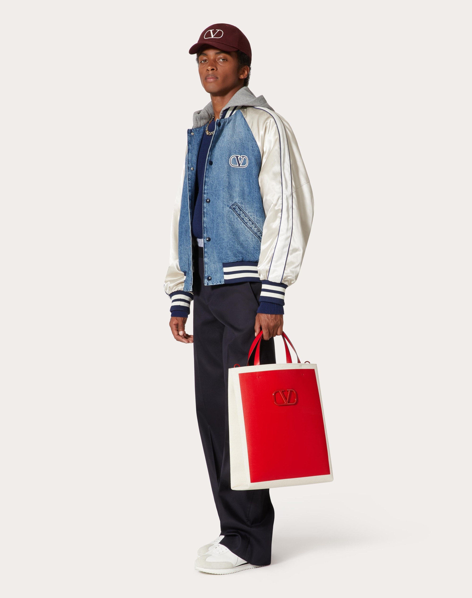 VLOGO SIGNATURE CANVAS SHOPPING BAG - 2