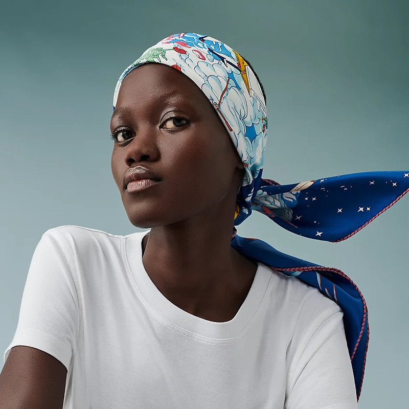 Hermès Sur Mon Nuage scarf 90 outlook
