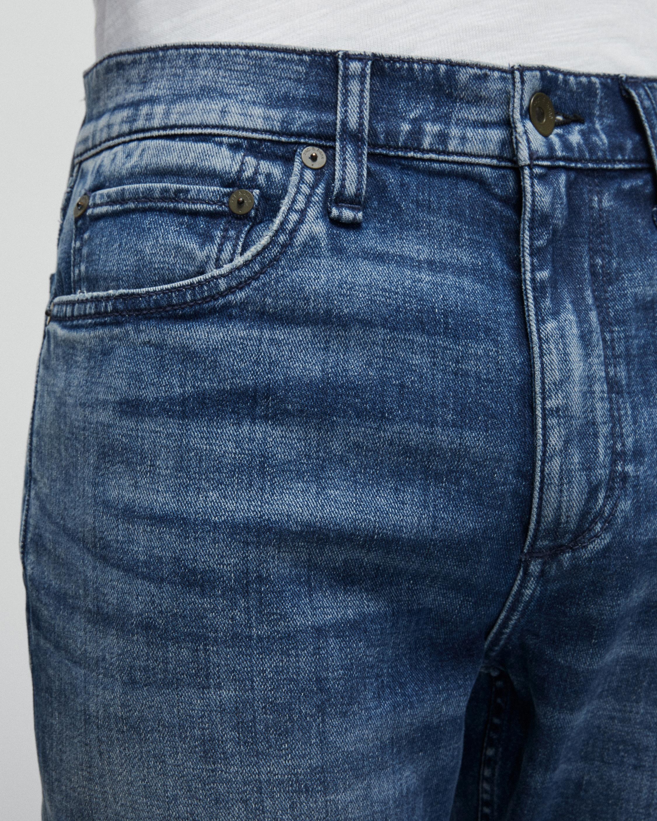 Fit 1 - Burke
Skinny Aero Stretch Jean - 6
