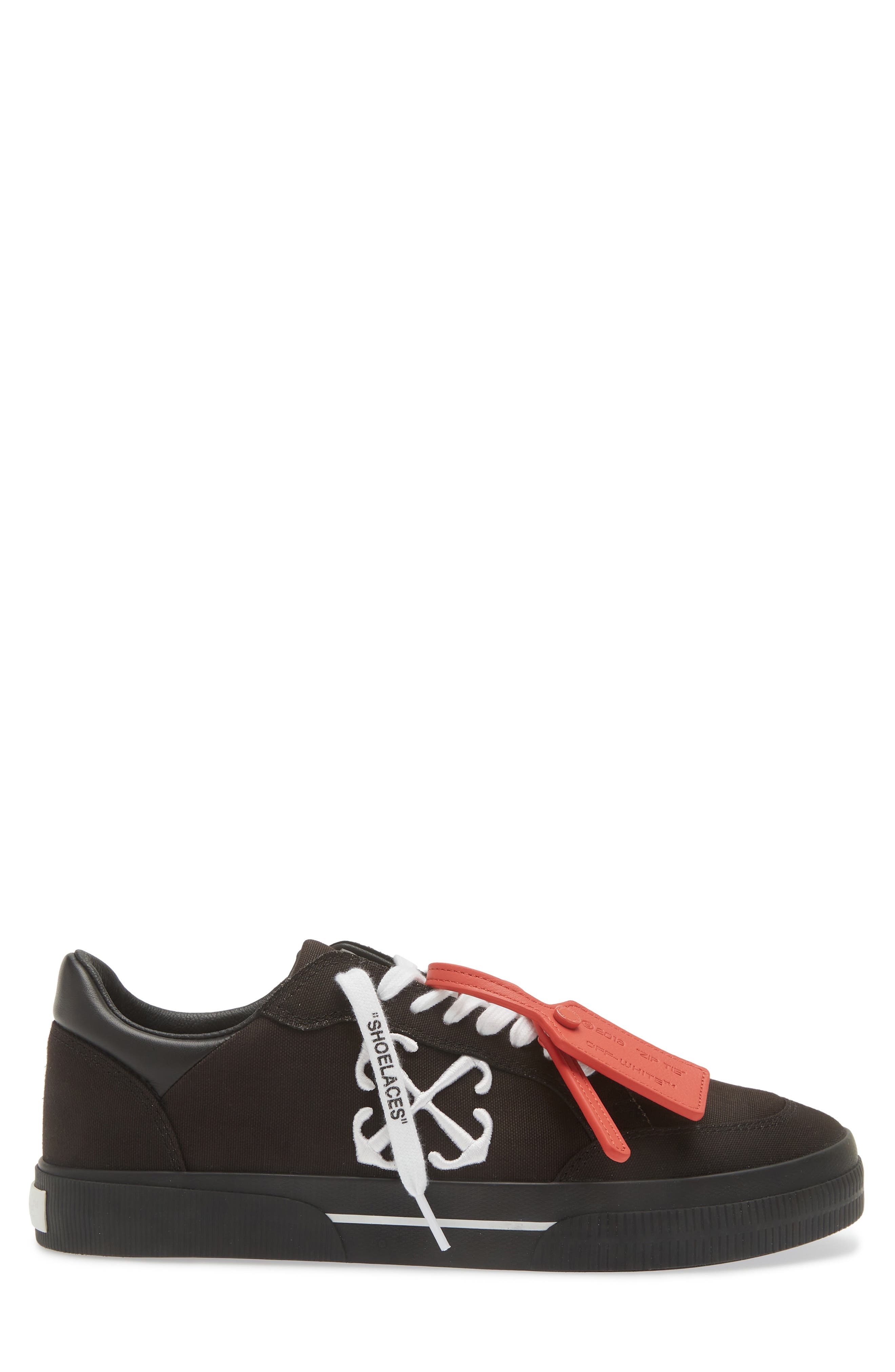 Off-White Arrow Canvas Low Top Sneaker in Black - 3