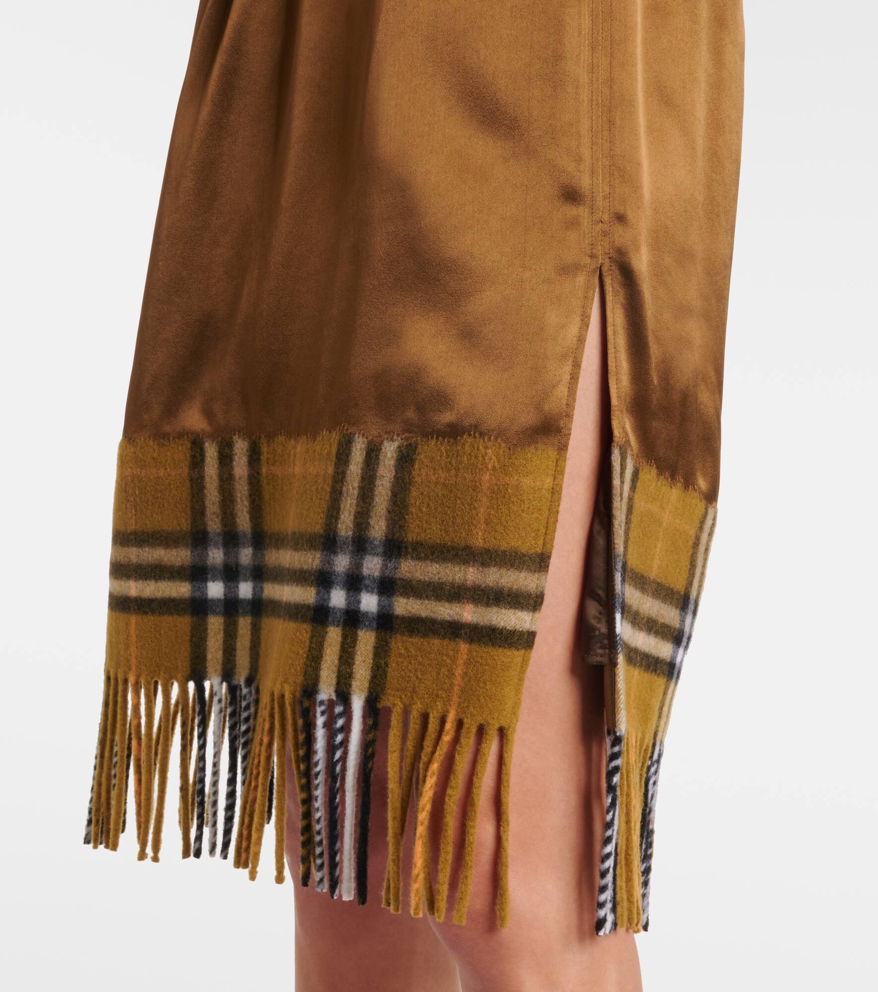 Burberry Check fringed satin midi skirt - 5