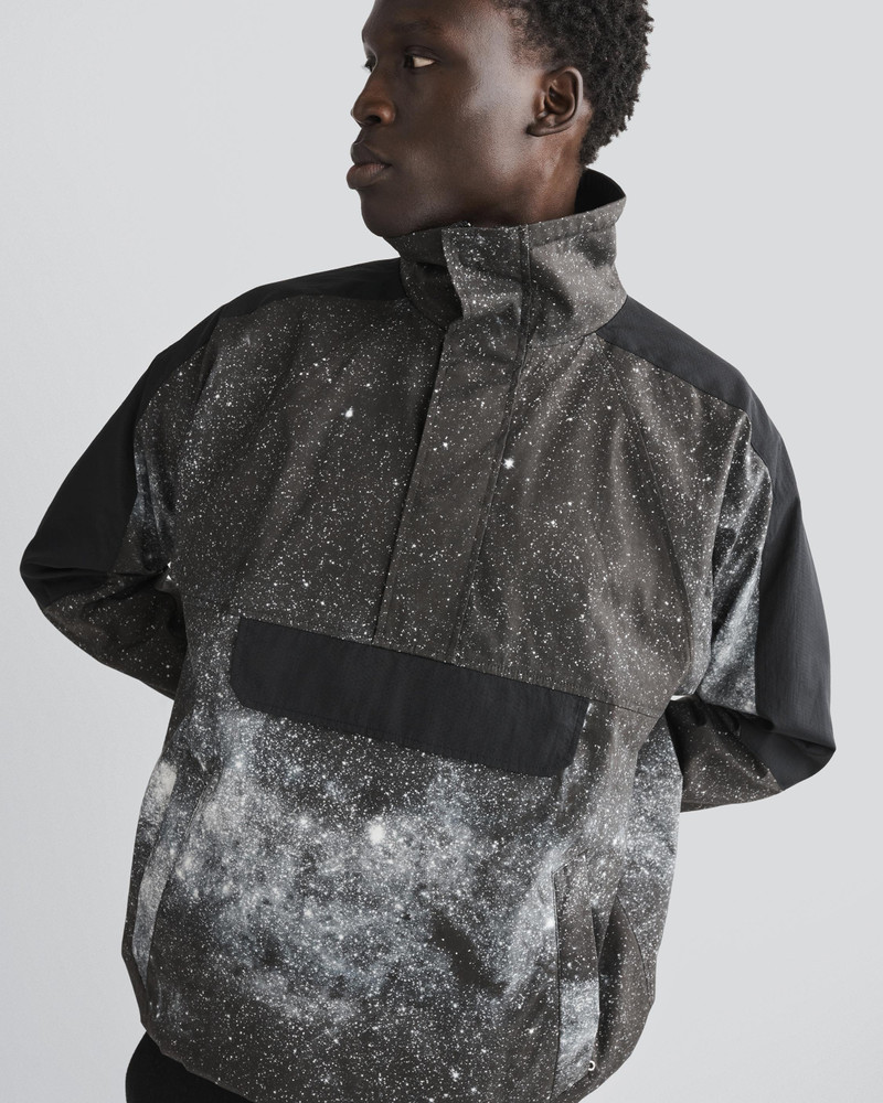 Vale Cotton Nylon Anorak
Relaxed Fit 2