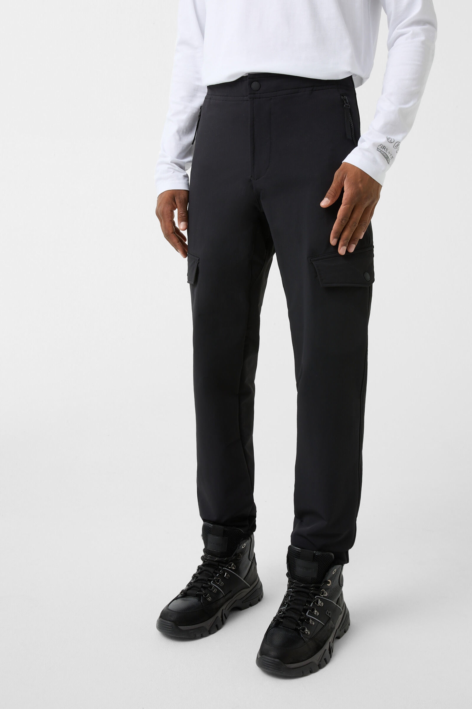 Aidan Softshell functional pants in Black - 2