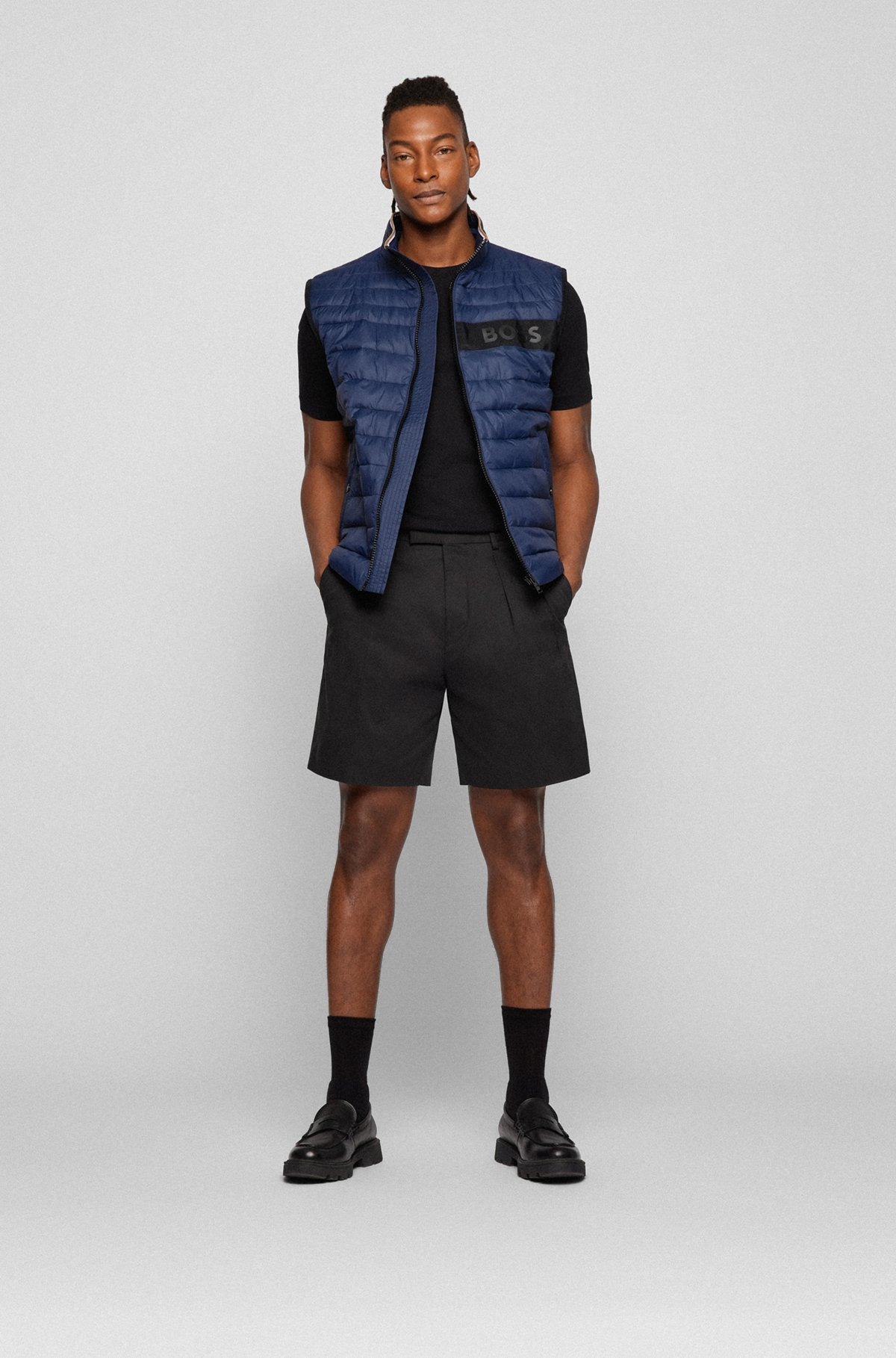 WATER-REPELLENT GILET WITH 3D-LOGO TAPE - 3
