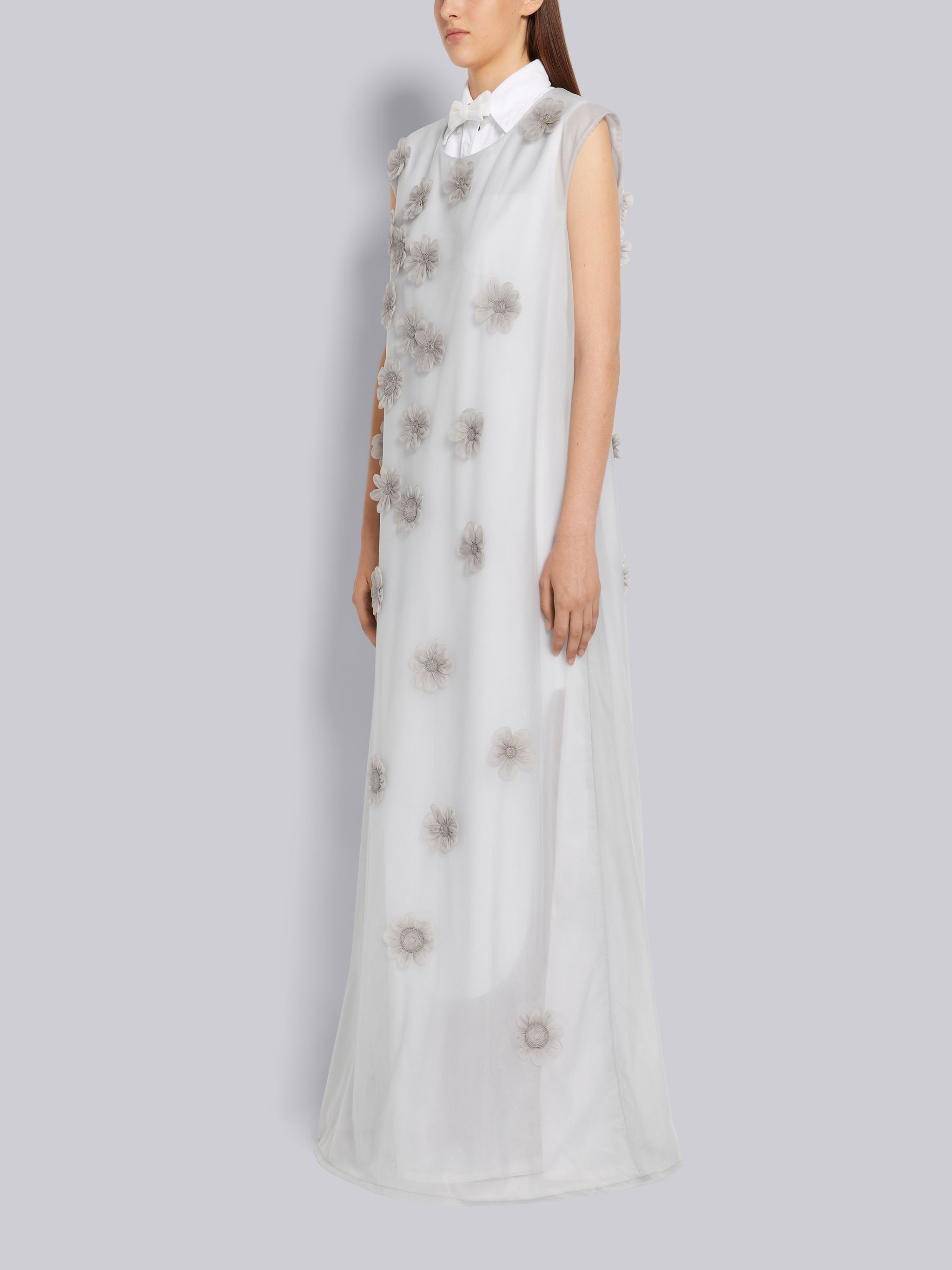 Light Grey Soft Tulle And Organza Mixed 3d Floral Sleeveless Draped Column Gown - 2