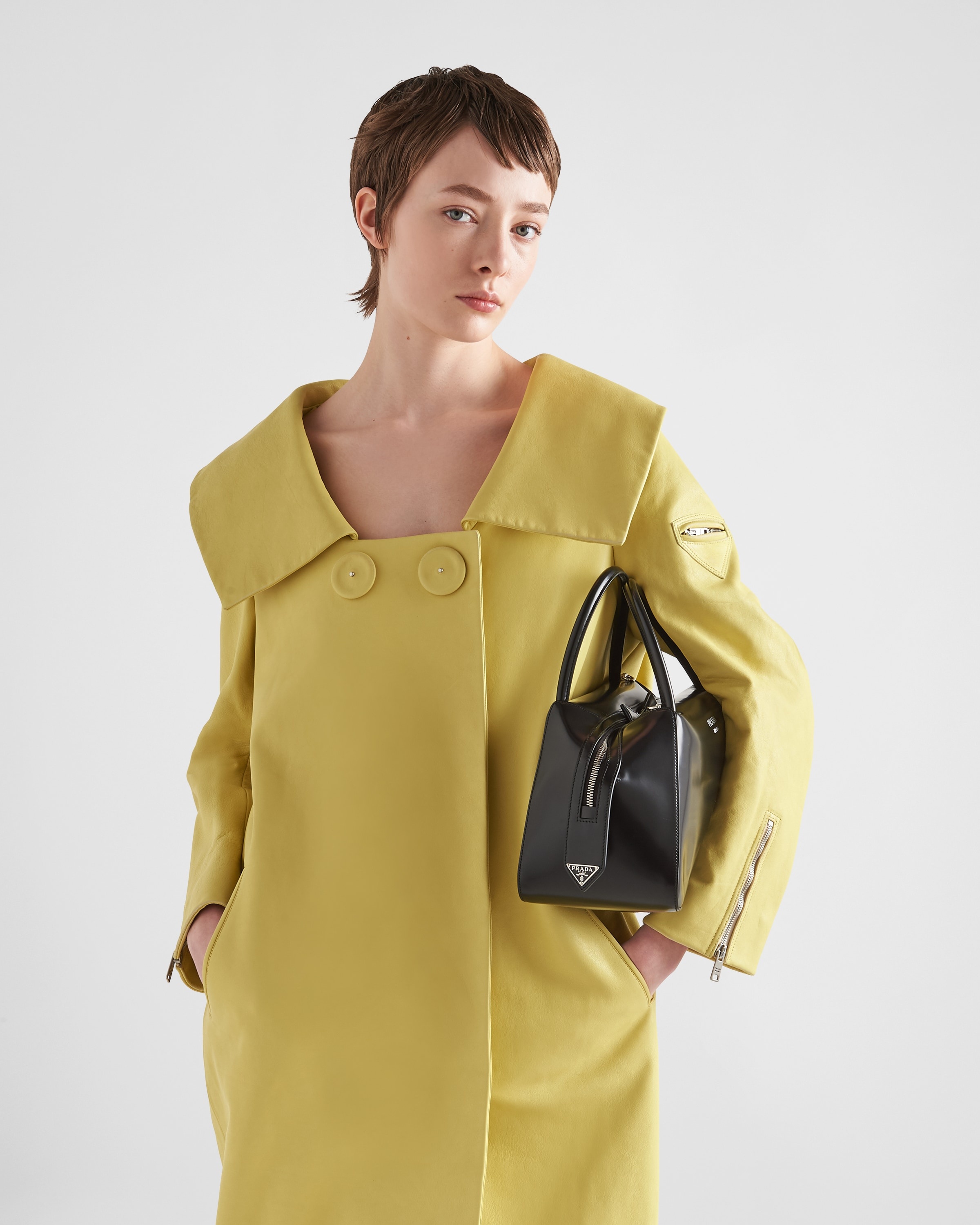 Leather coat with wide collar - 3