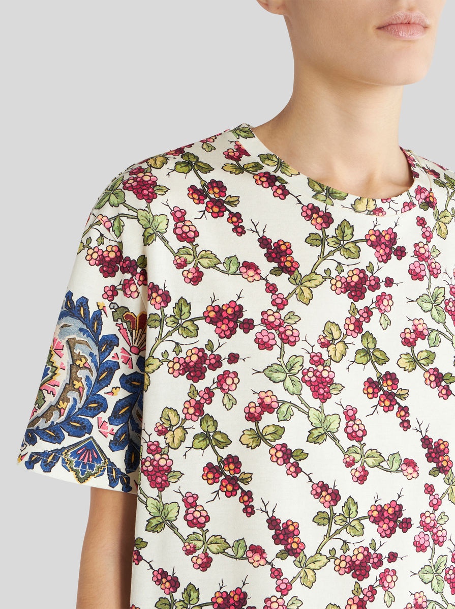 T-SHIRT WITH BERRY PATTERN - 3