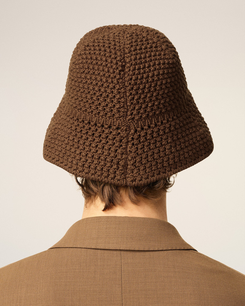 BROWN COTTON KNITTED AMI PATCH BUCKET HAT 6