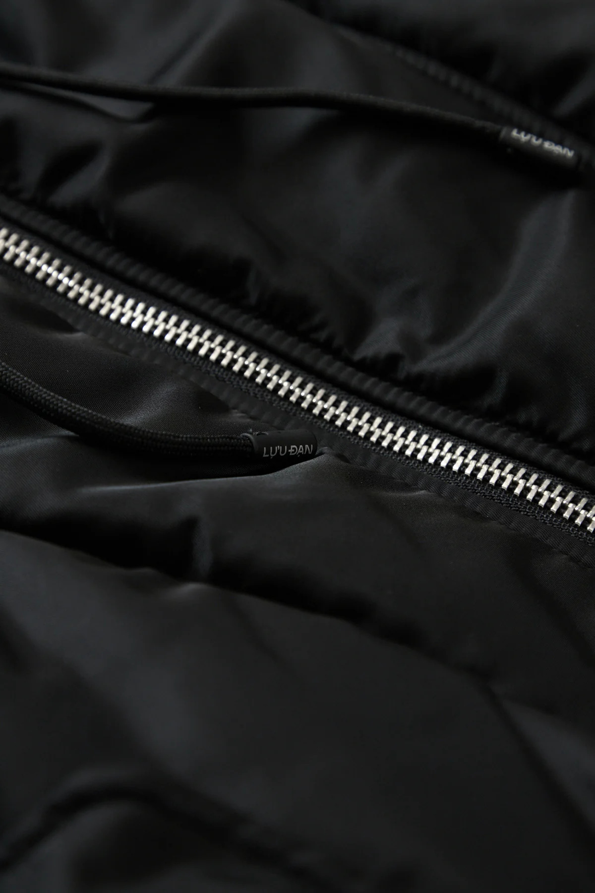 Lu'u Dan  Patch Bomber Black - 6