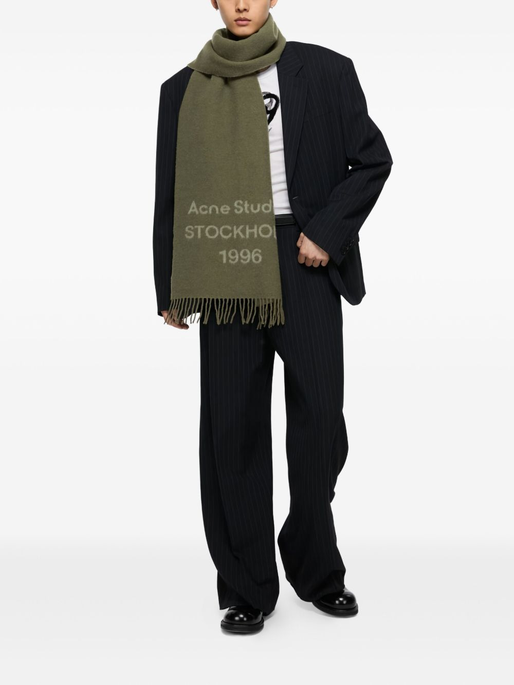 logo-embellished wool scarf - 2