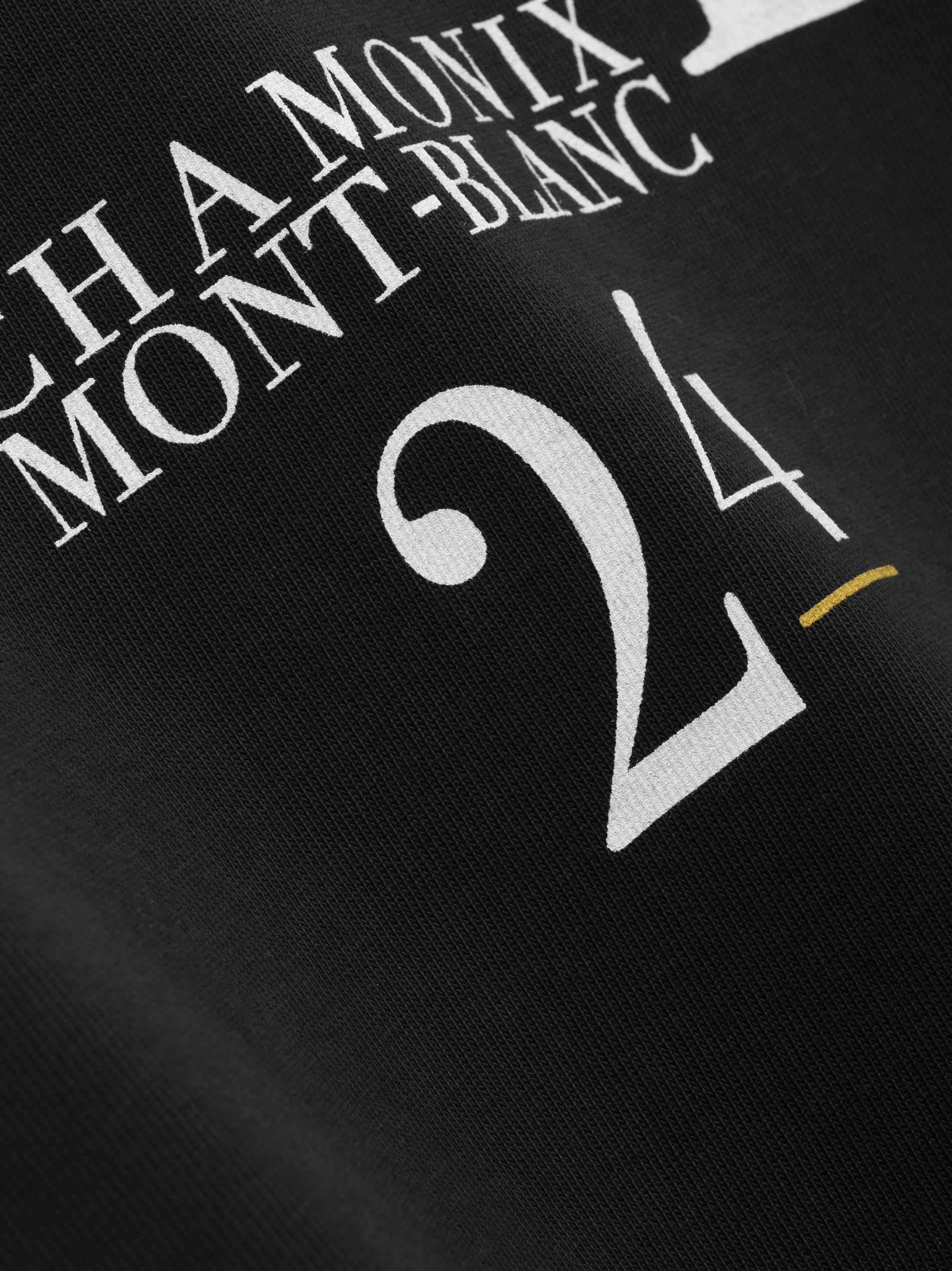 BLACK DIAMOND TEE - 7