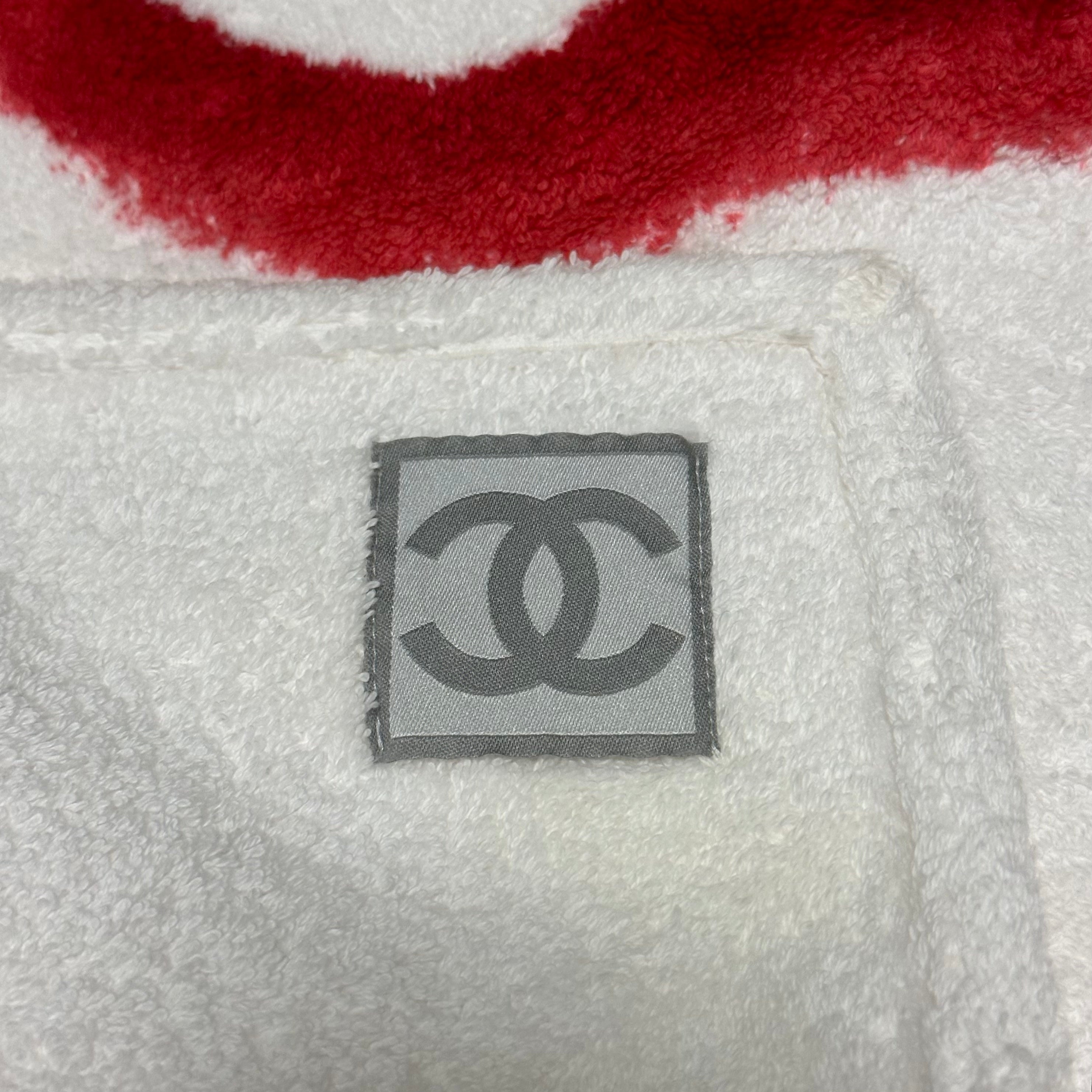 CHANEL Sport Spring Summer 2005 CC Logo Camelia Beach Towel - 4