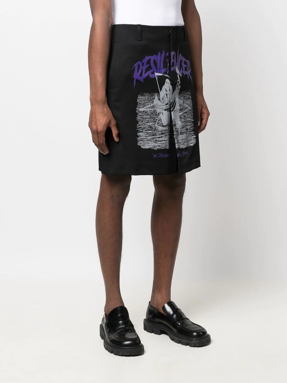 graphic-print tailored shorts - 3