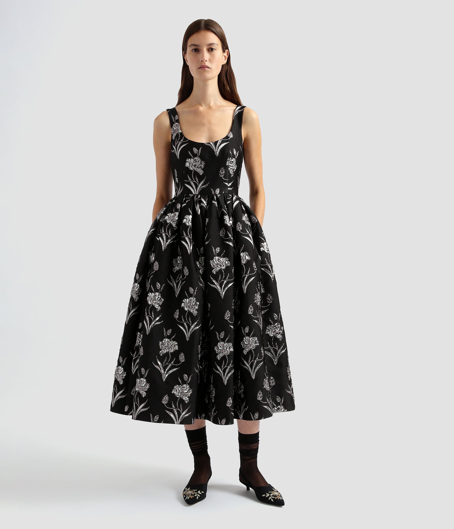 FIT AND FLARE MIDI DRESS - 4