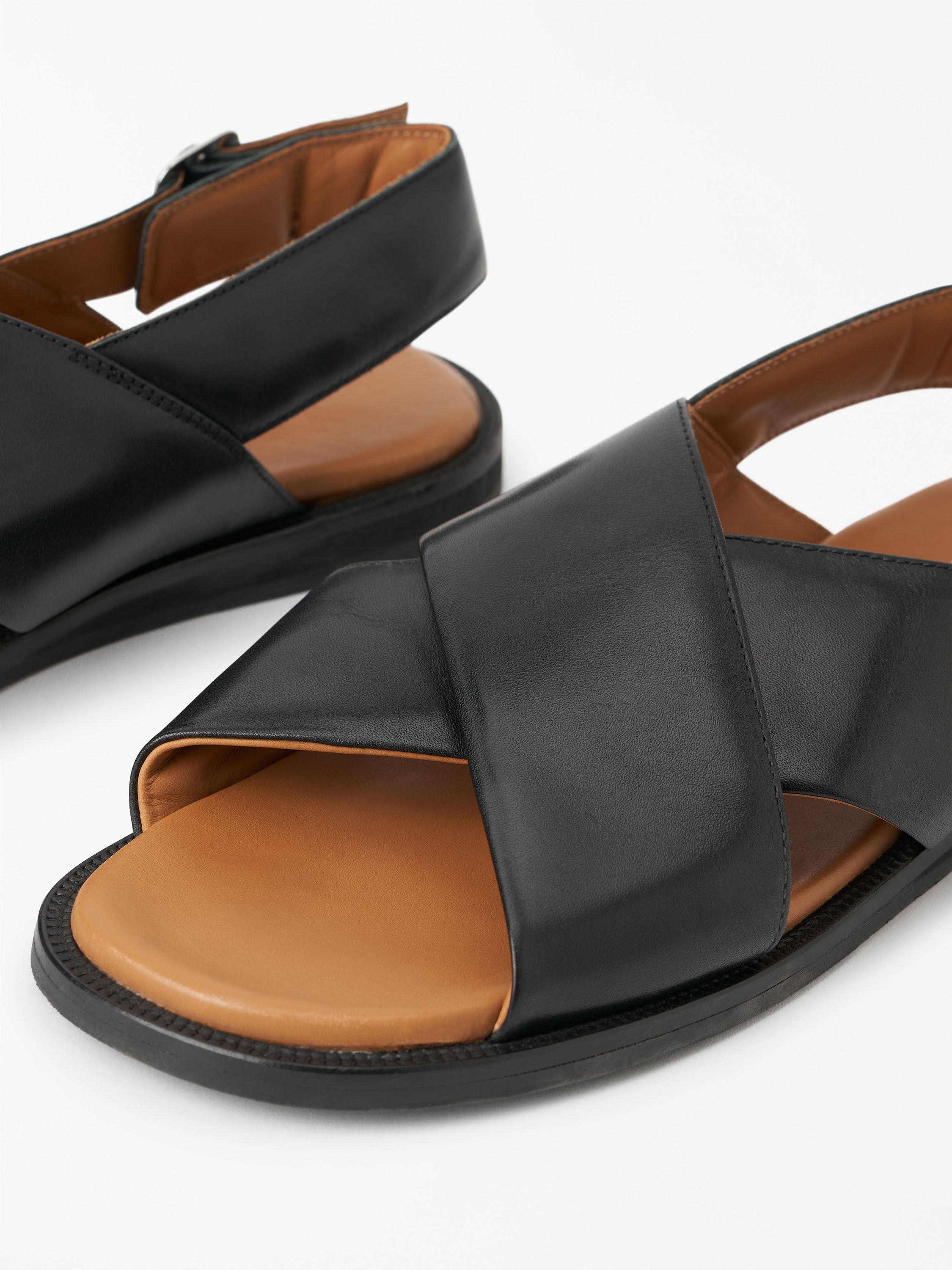 Perme Twin-Strapped Sandals - 3