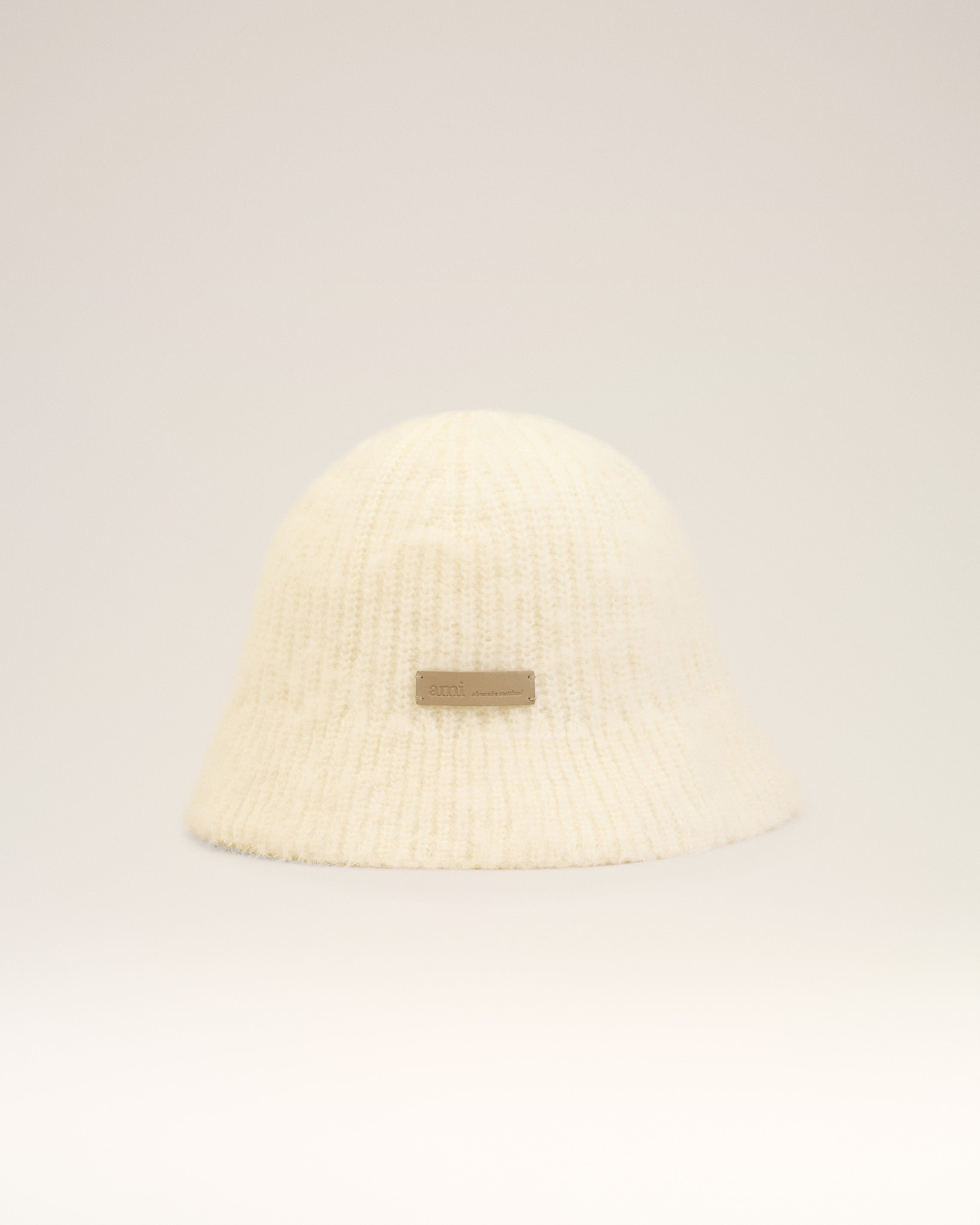 WHITE MOHAIR AMI BUCKET HAT - 5