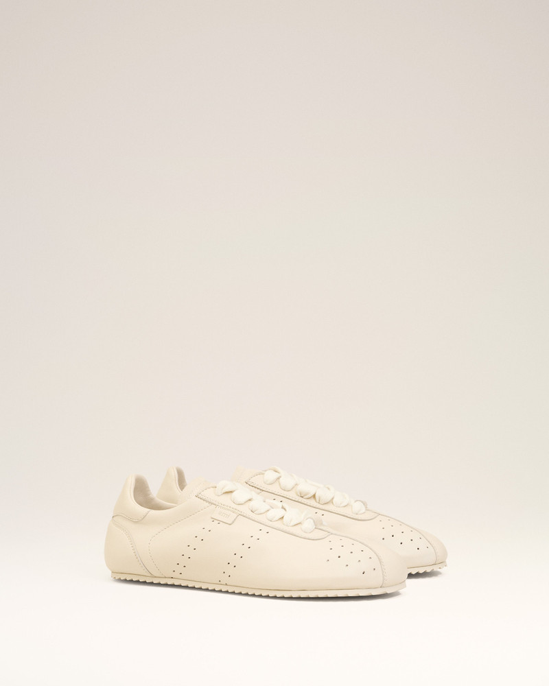 WHITE SMOOTH LEATHER LOW TOP STEP SNEAKERS 3