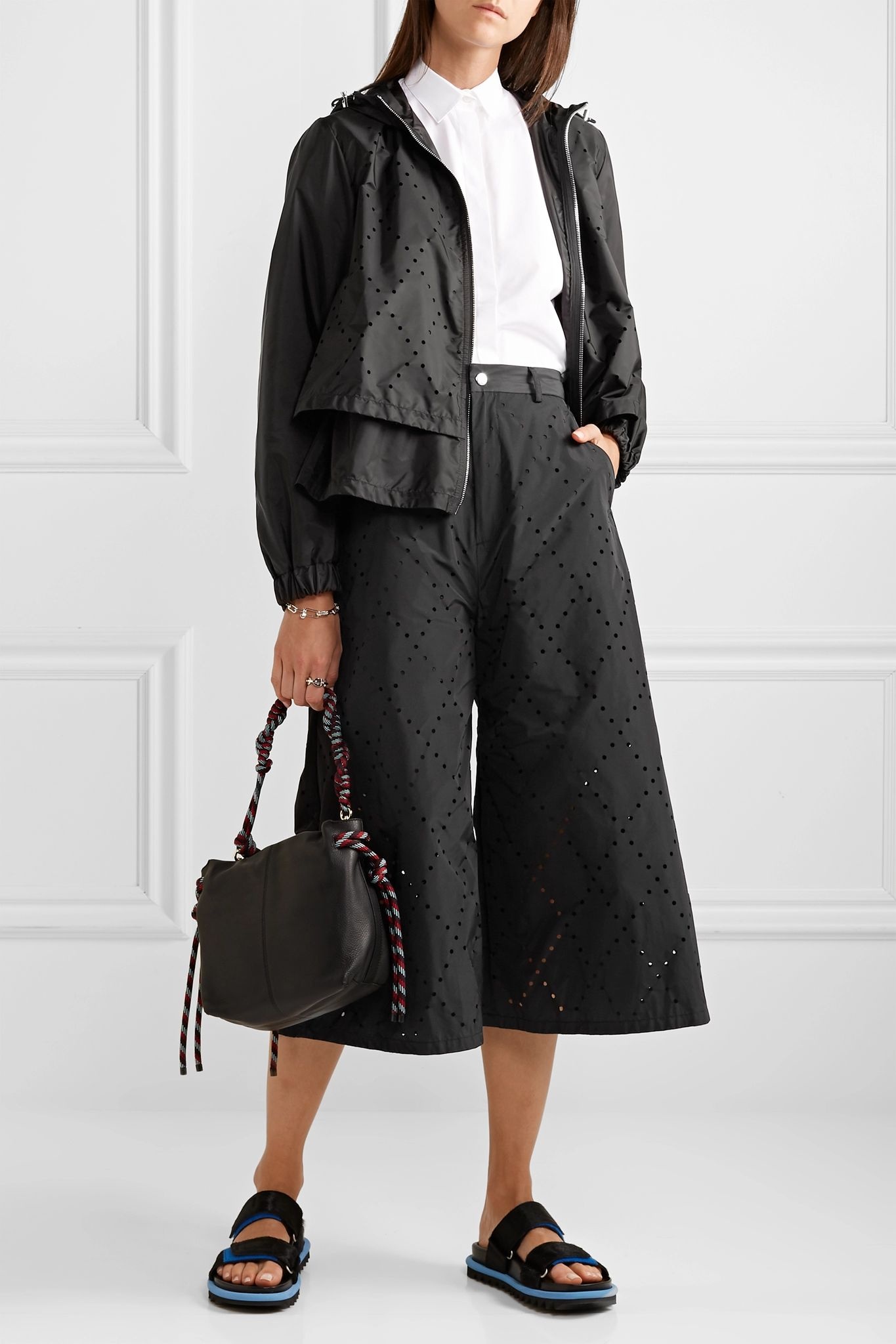 + 6 Noir Kei Ninomiya perforated shell culottes - 2