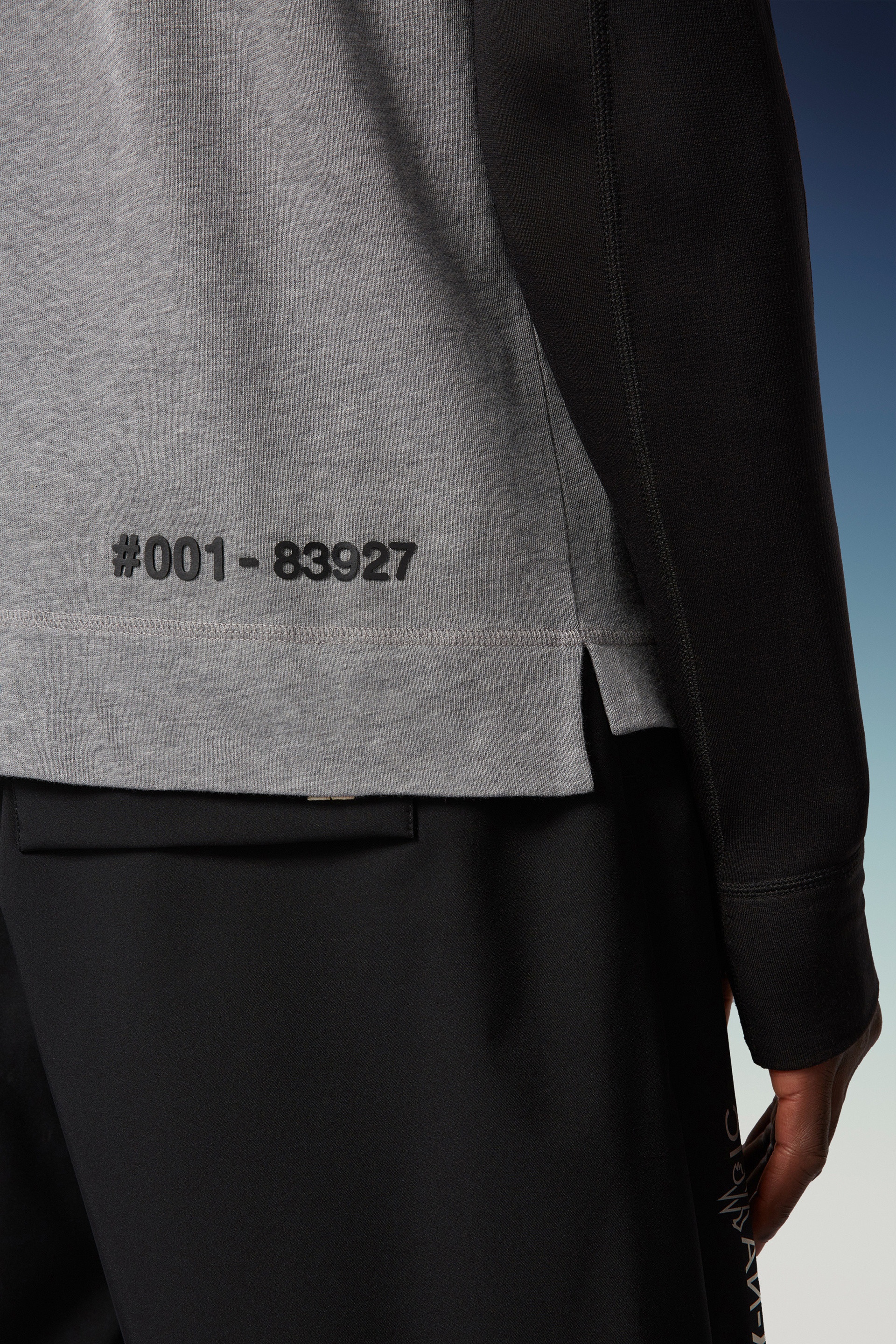 Mountain Logo T-Shirt - 7