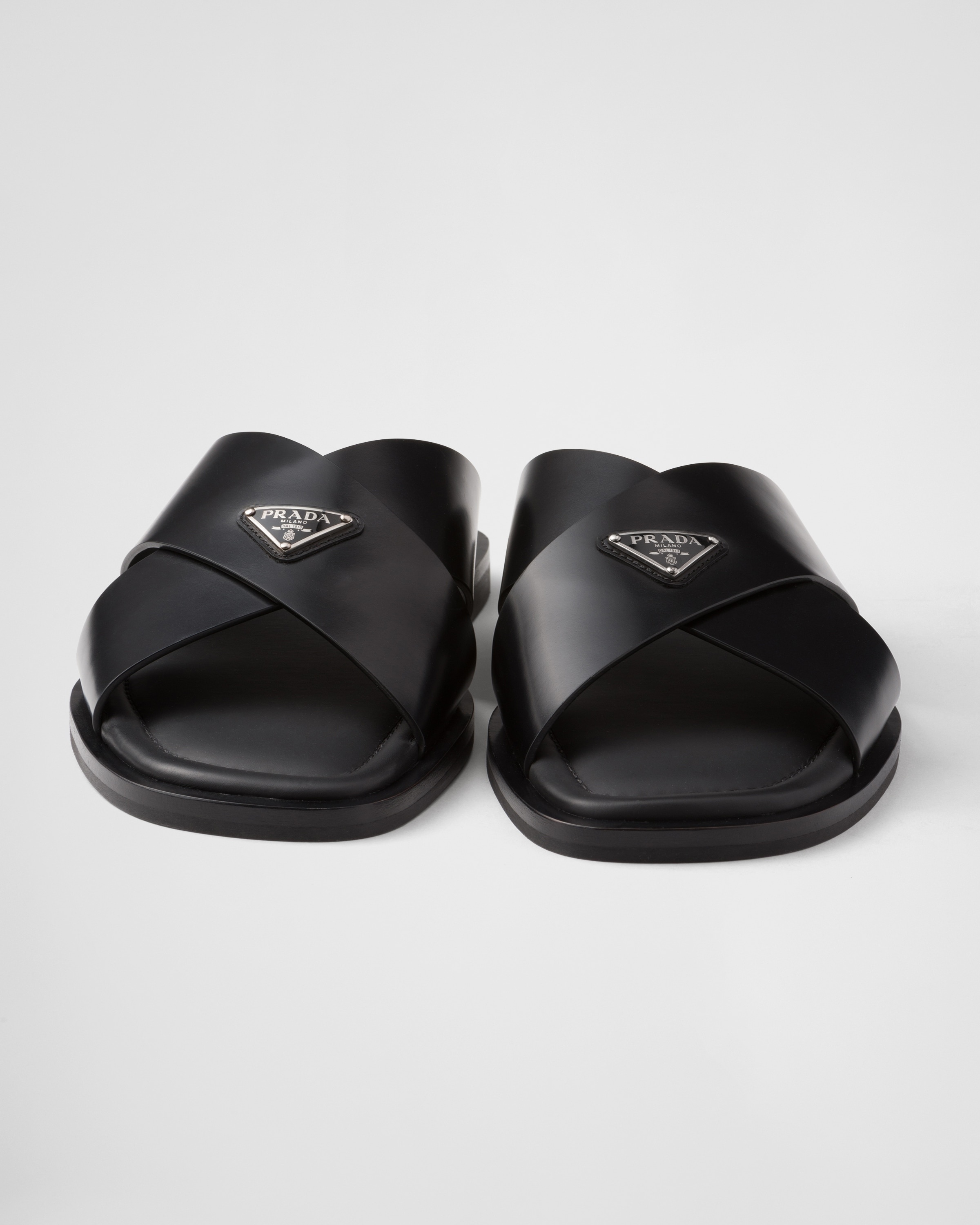 Brushed leather crisscross slides - 5