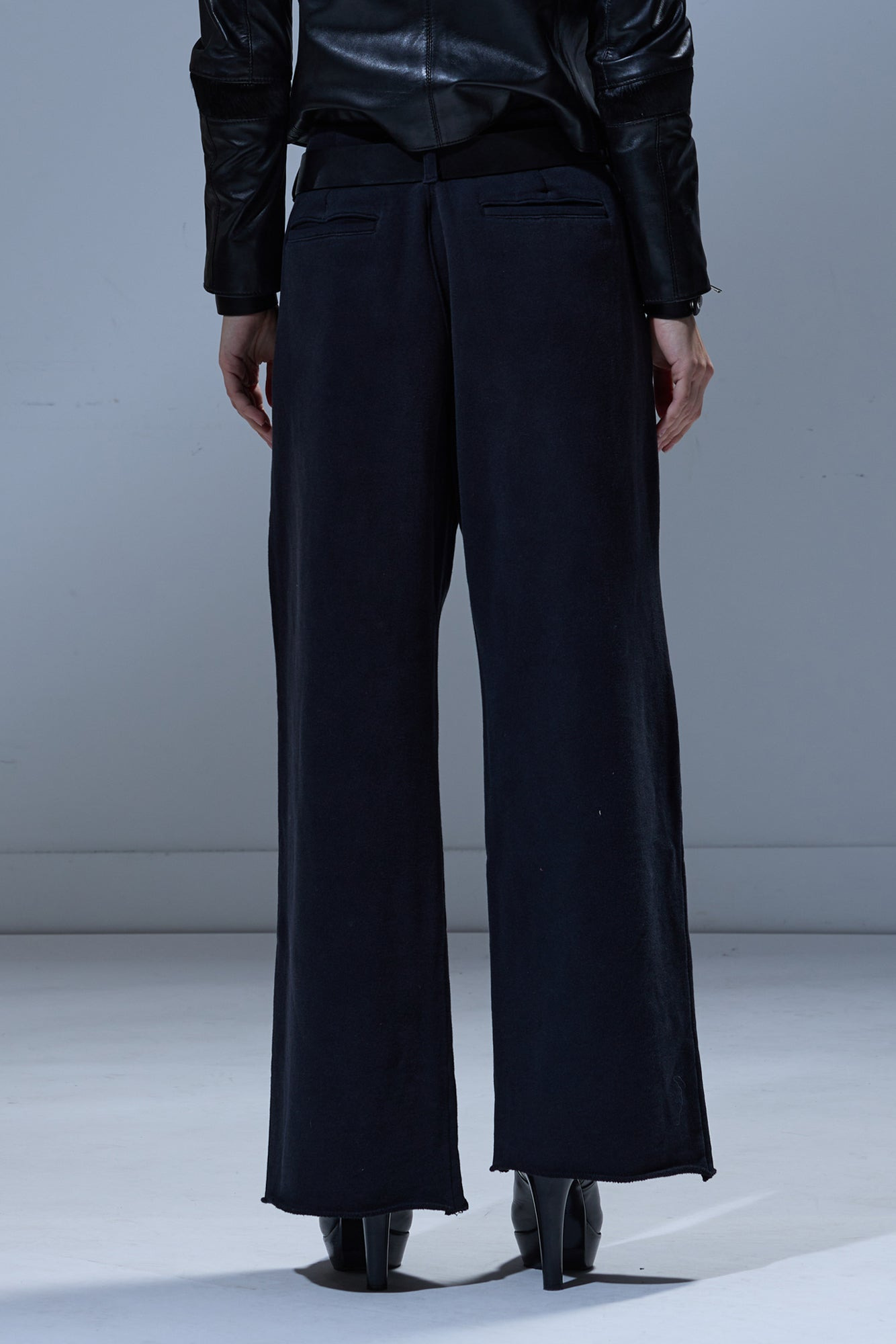 DOUBLE PLEAT SWEATPANT - 3